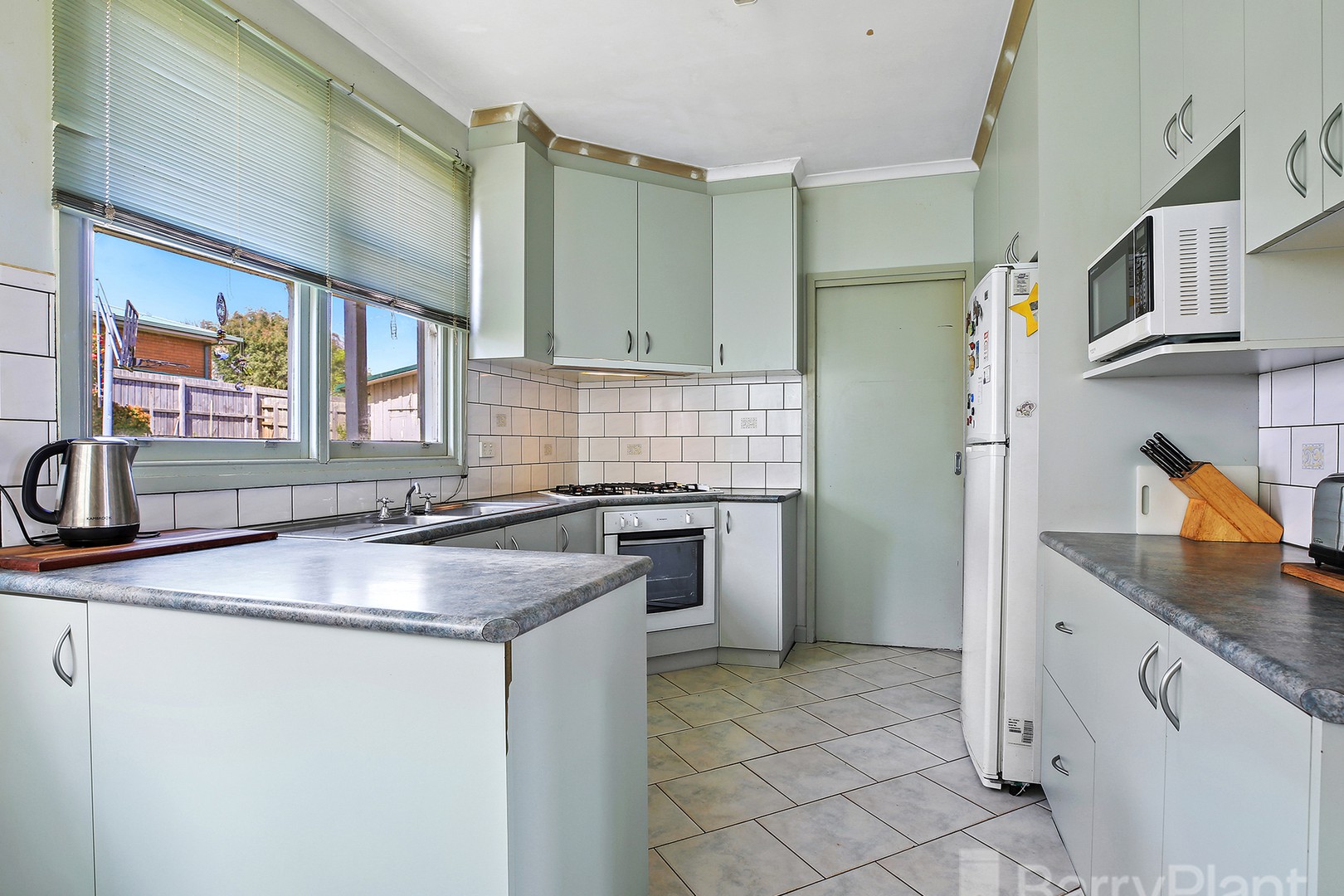 2 Balmoral CrescentDrouin, VIC 3818, Drouin - Thumbnail 8