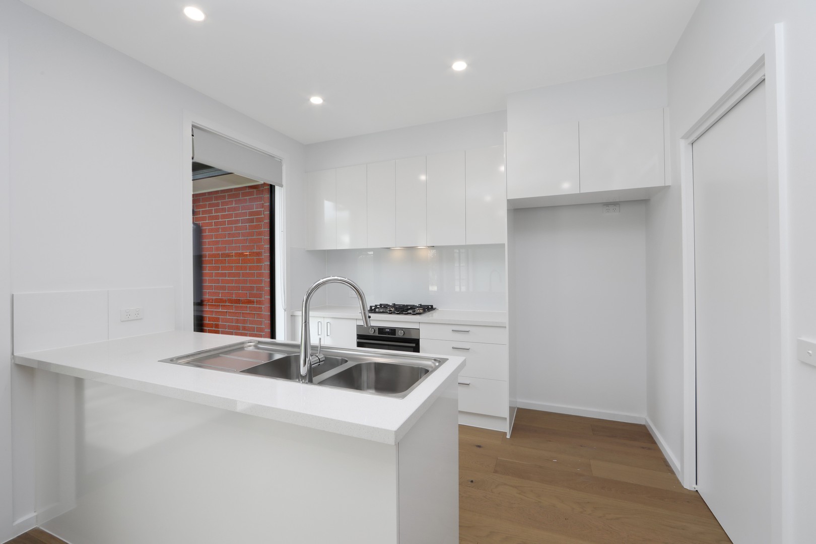 2/18 Denver Crescent, Rowville, VIC 3178 - Thumbnail 1 - 16/09/2021