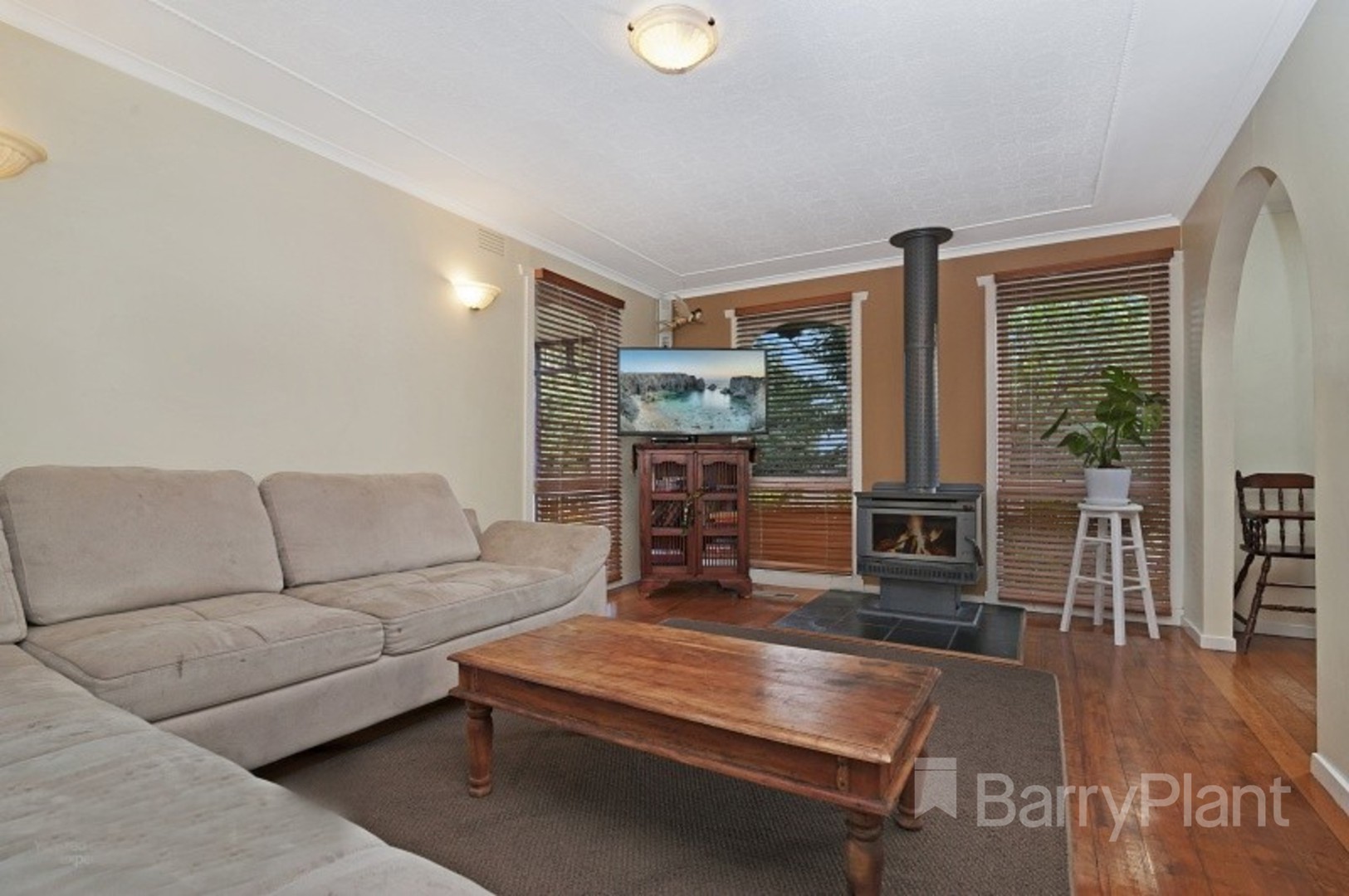 11 Wauchope Avenue, Narre Warren, VIC 3805 - Thumbnail 2 - 16/09/2021
