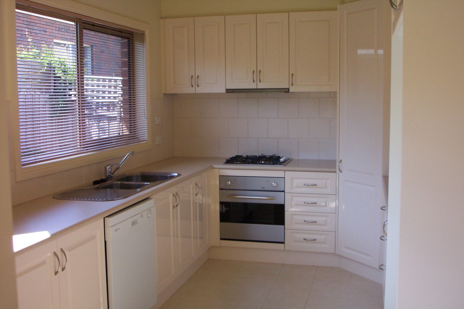 4/2-4 Glen Valley Road, Forest Hill, VIC 3131 - Thumbnail 1 - 16/09/2021