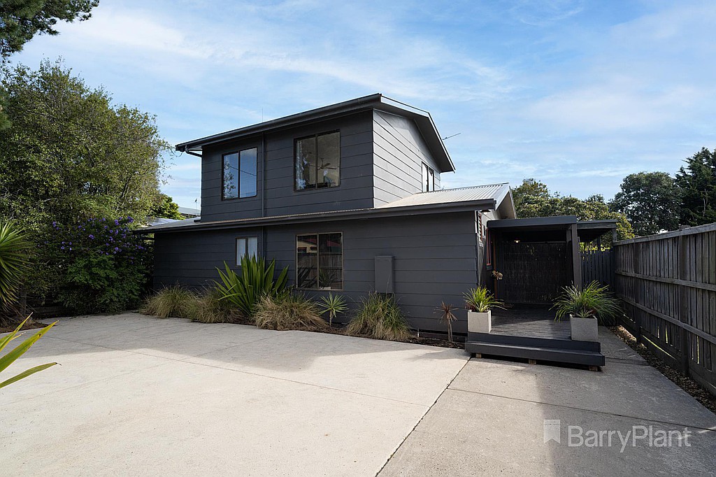 10 Bayview DriveCowes, VIC 3922, Cowes - Image 1
