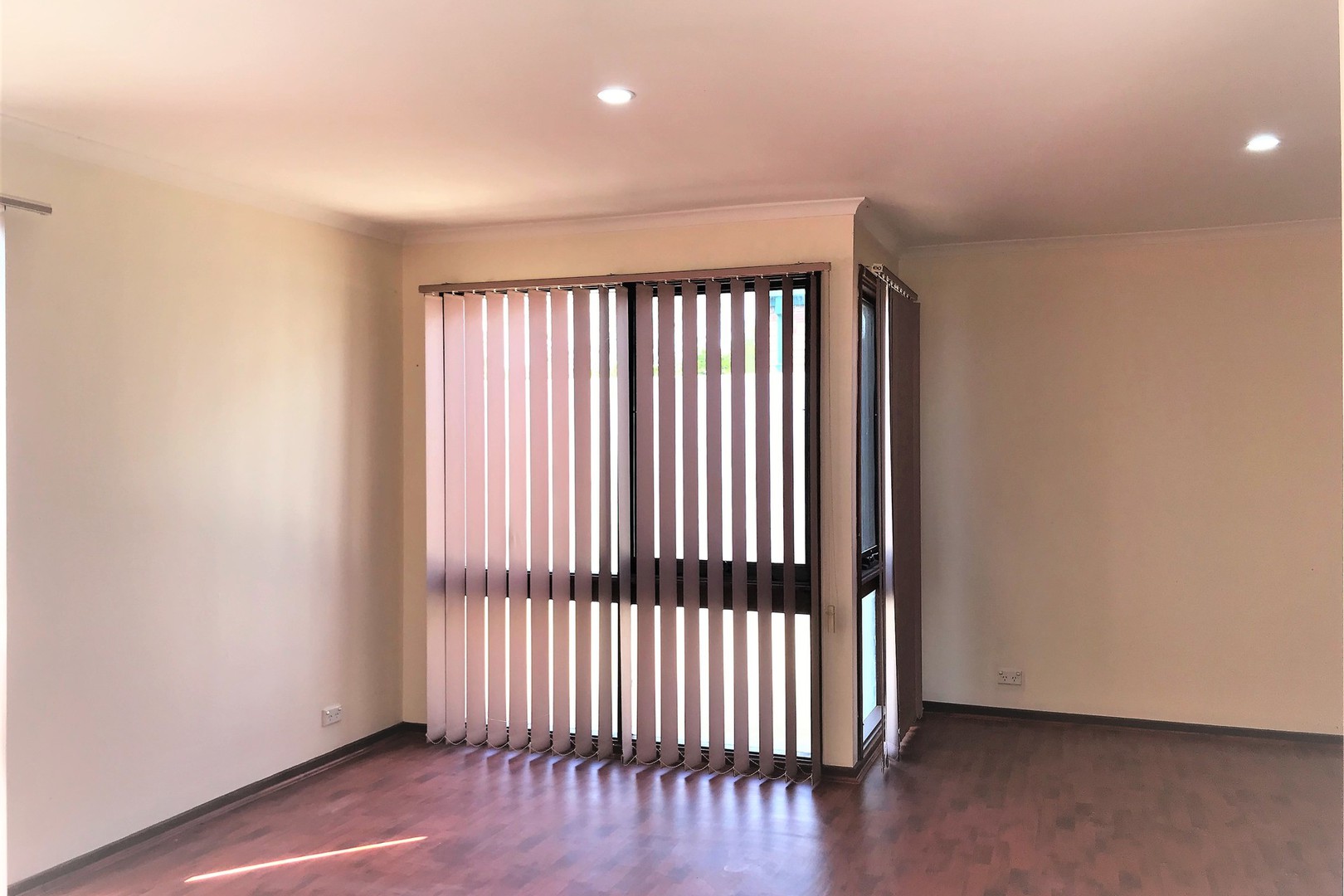 14 Ashfield Drive, Berwick, VIC 3806 - Thumbnail 2 - 16/09/2021