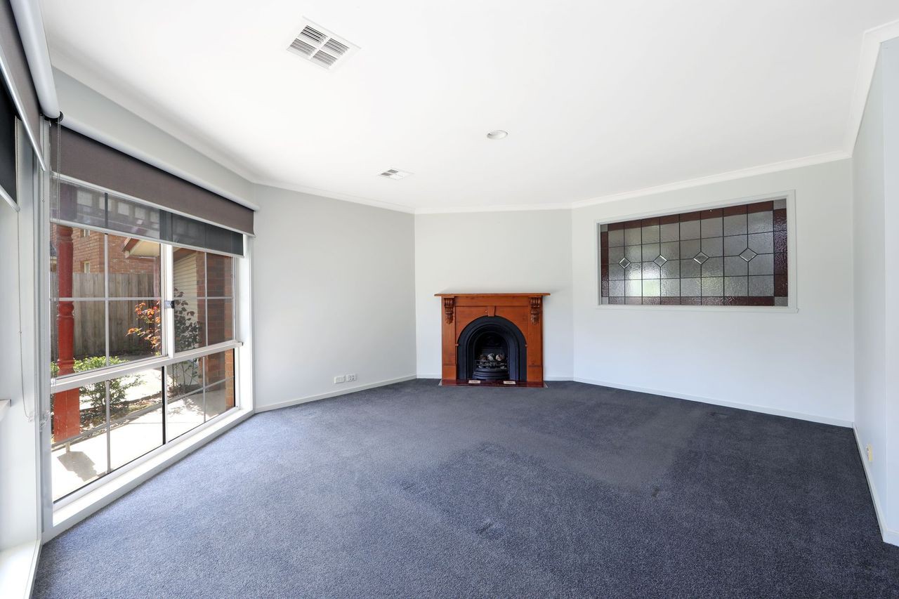 6 Kilcunda  Drive, Rowville, VIC 3178 - Thumbnail 1 - 17/09/2021