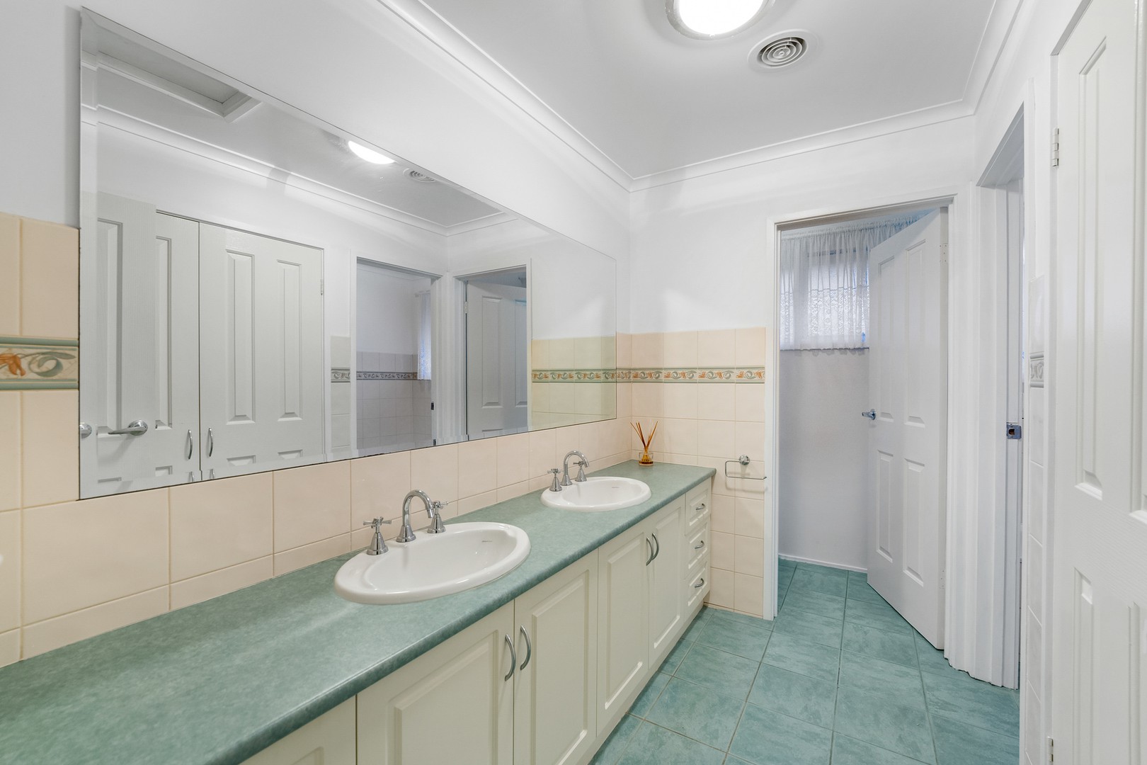75 Braeswood RoadKings Park, VIC 3021, Kings Park - Thumbnail 6