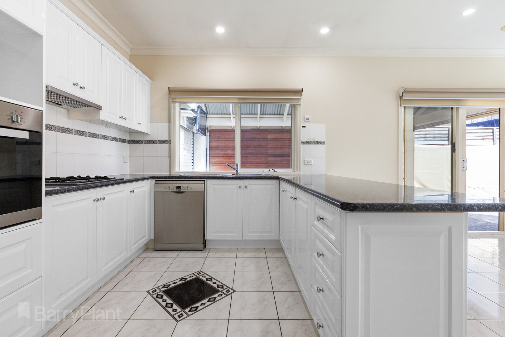 25 Copeland CrescentPoint Cook, VIC 3030, Point Cook - Thumbnail 6