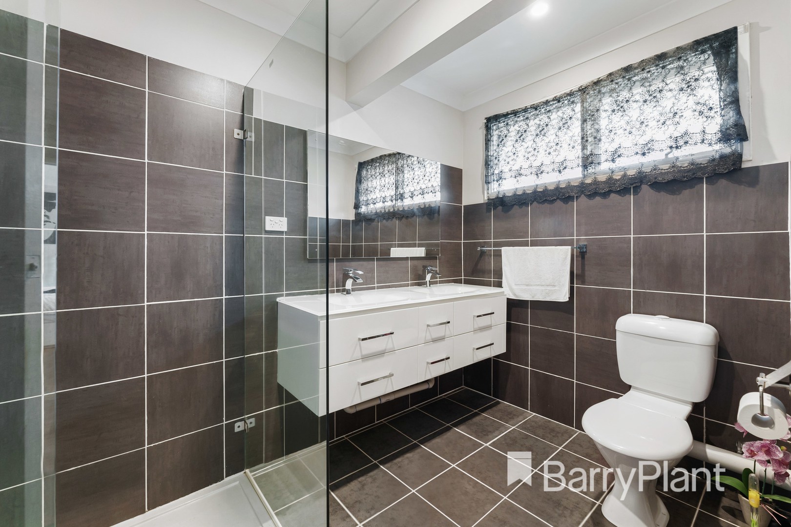 27 Ridge DriveWyndham Vale, VIC 3024, Wyndham Vale - Thumbnail 8