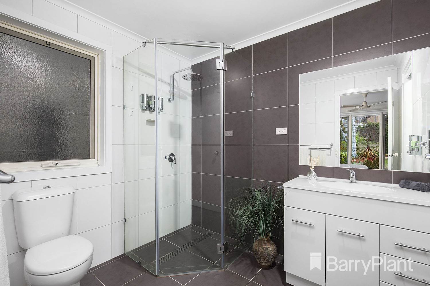 9 Karnak CourtGlen Waverley, VIC 3150, Glen Waverley - Thumbnail 7