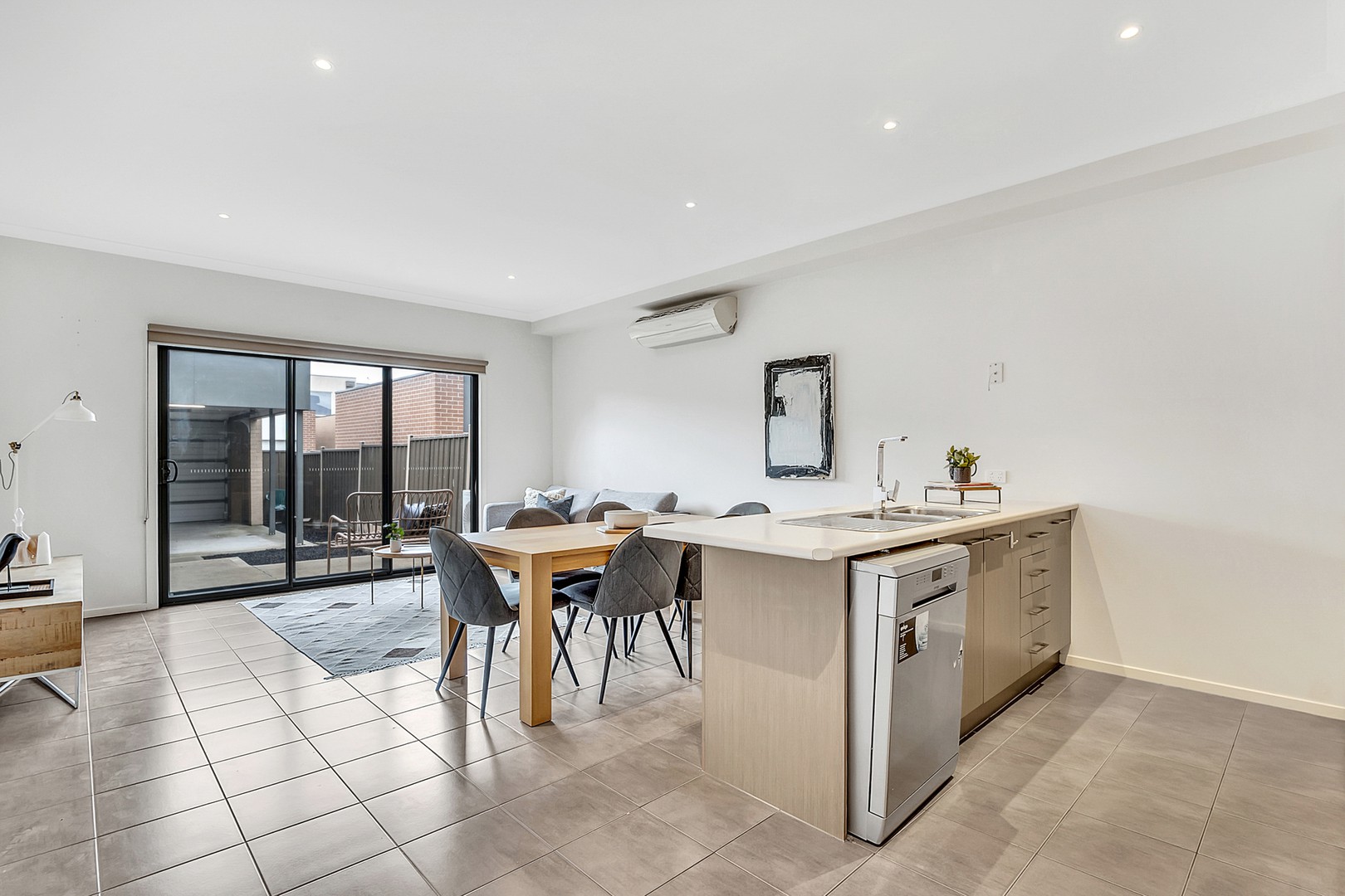 69 Lygon DriveCraigieburn, VIC 3064, Craigieburn - Thumbnail 4