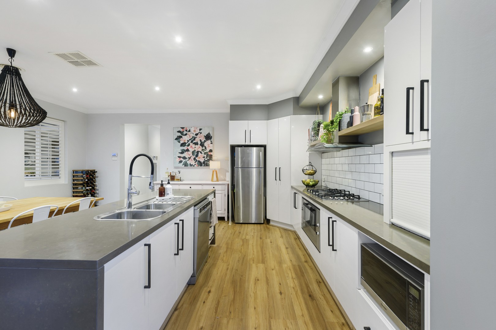 2 Cassan WayCaroline Springs, VIC 3023, Caroline Springs - Thumbnail 4