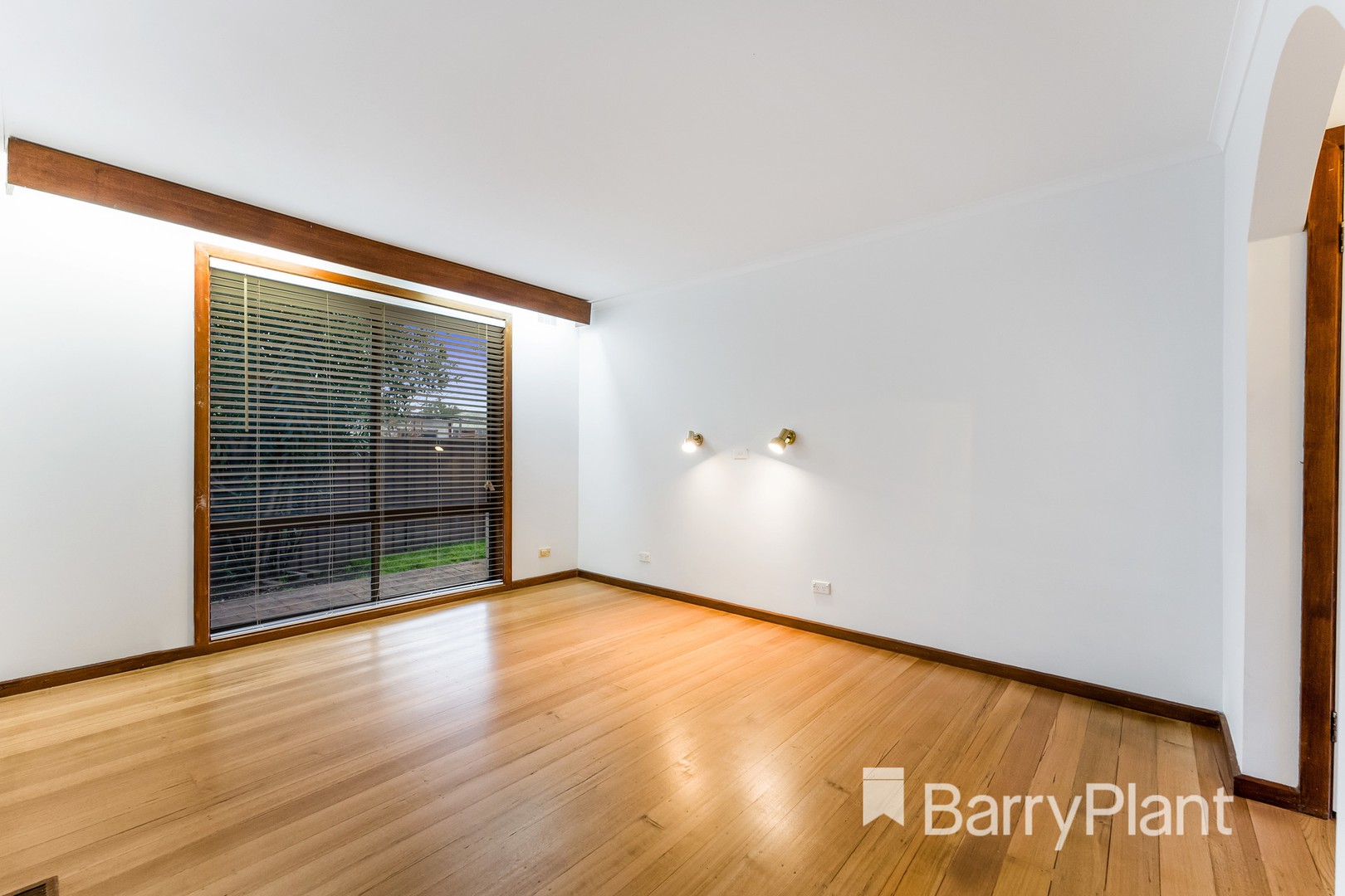 6 Silvester CrescentSt Albans, VIC 3021, St Albans - Thumbnail 6