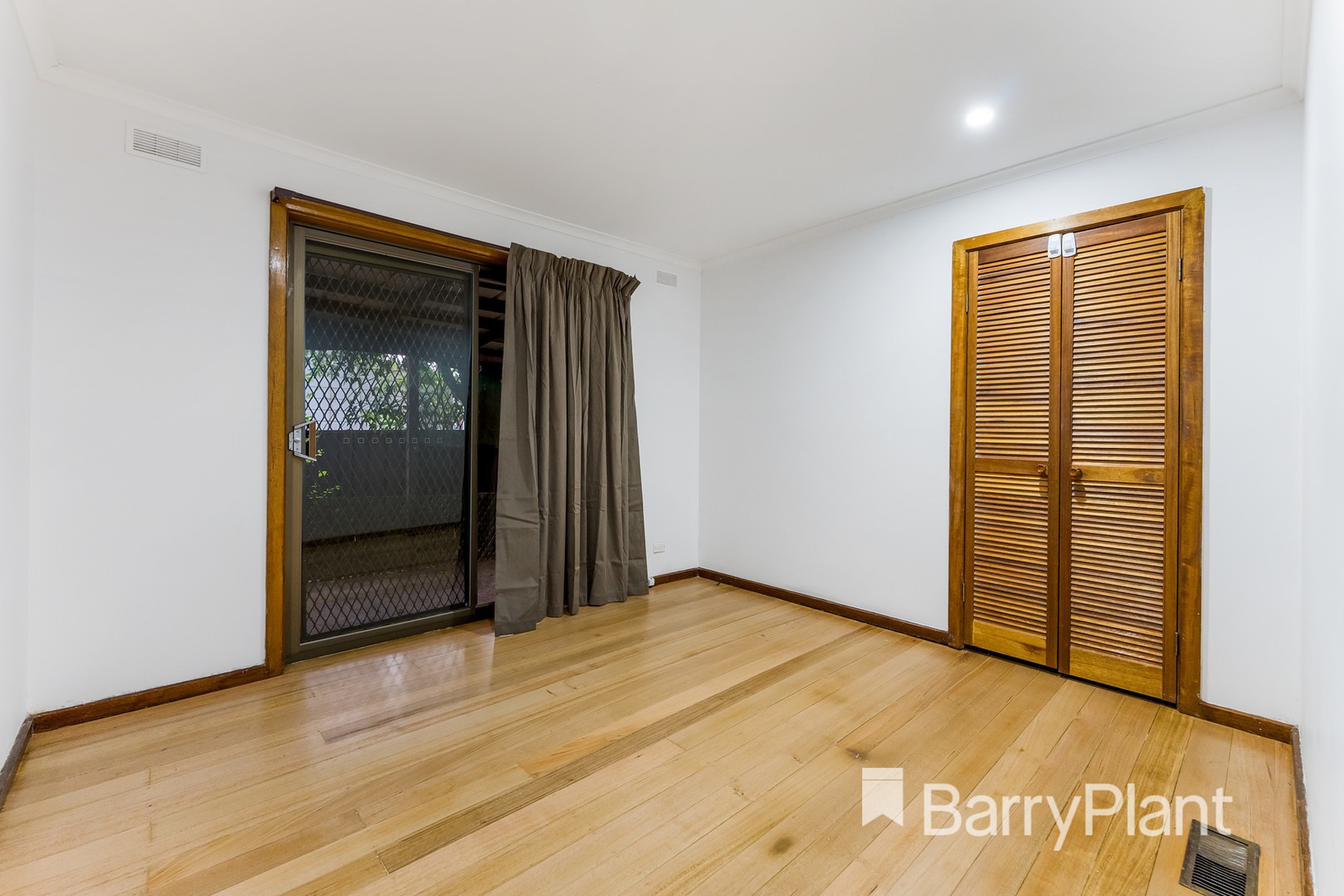 6 Silvester CrescentSt Albans, VIC 3021, St Albans - Thumbnail 8
