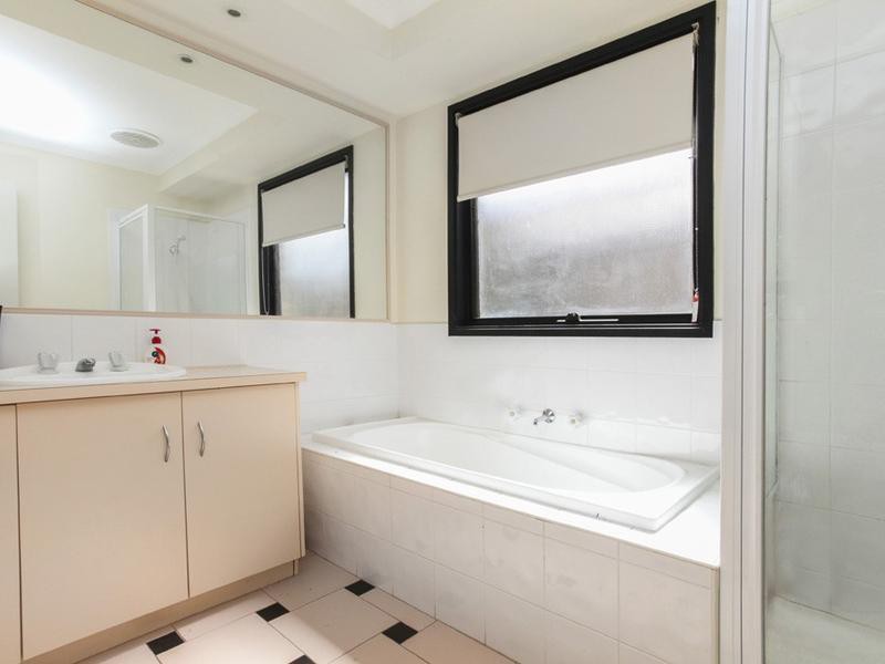 6 Evelyn Close, Melton West, VIC 3337, Melton West - Thumbnail 6