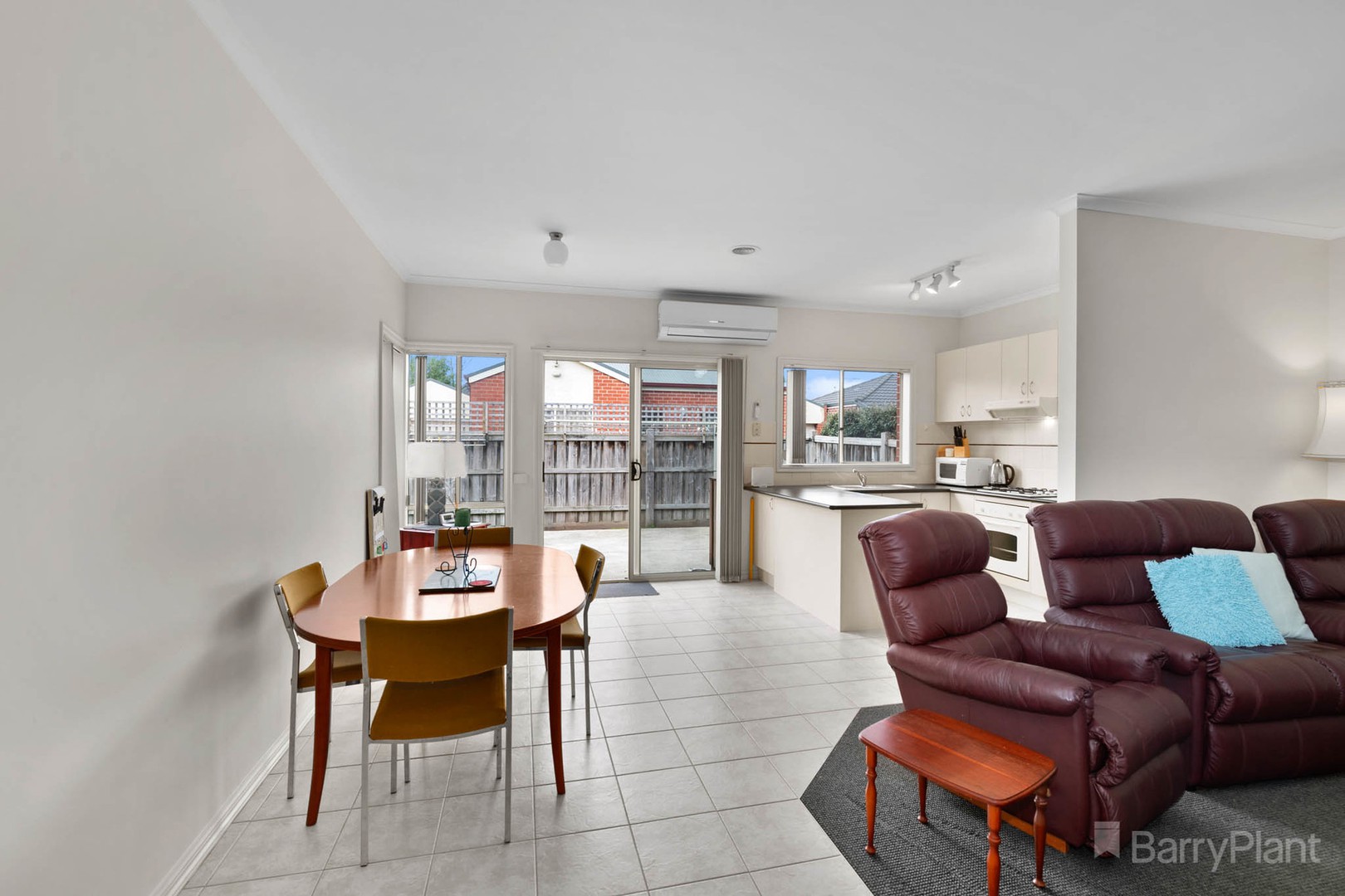 2/28 Woods StreetBeaconsfield, VIC 3807, Beaconsfield - Thumbnail 4
