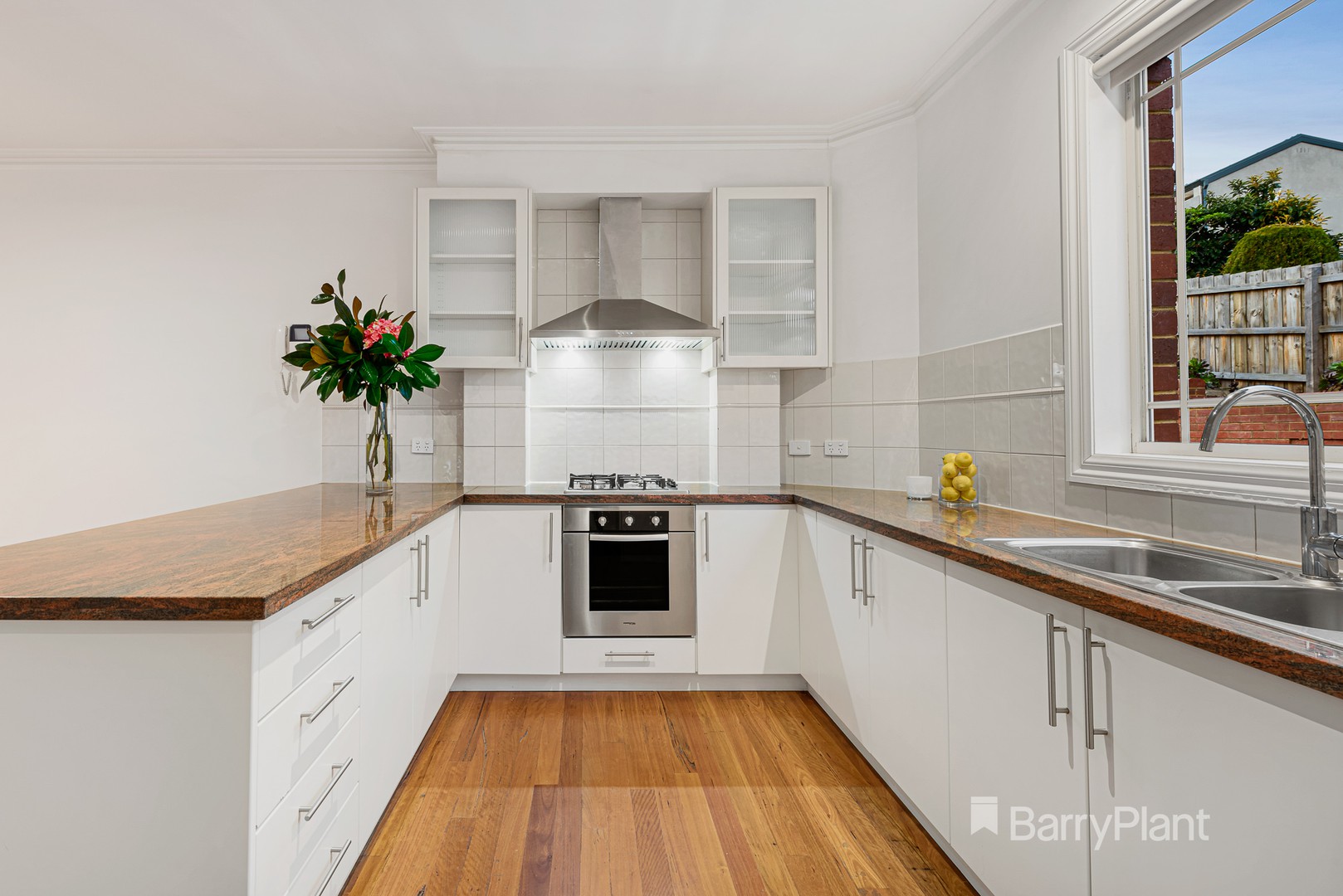 1/5 Glenmanor Close, Templestowe, VIC 3106 - Thumbnail 1 - 21/09/2021