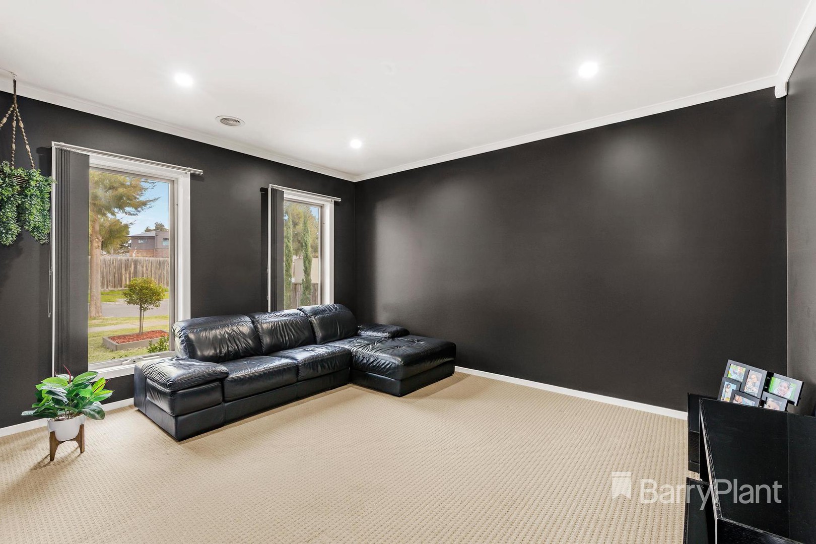 30 Kumara CircuitSouth Morang, VIC 3752, South Morang - Thumbnail 2