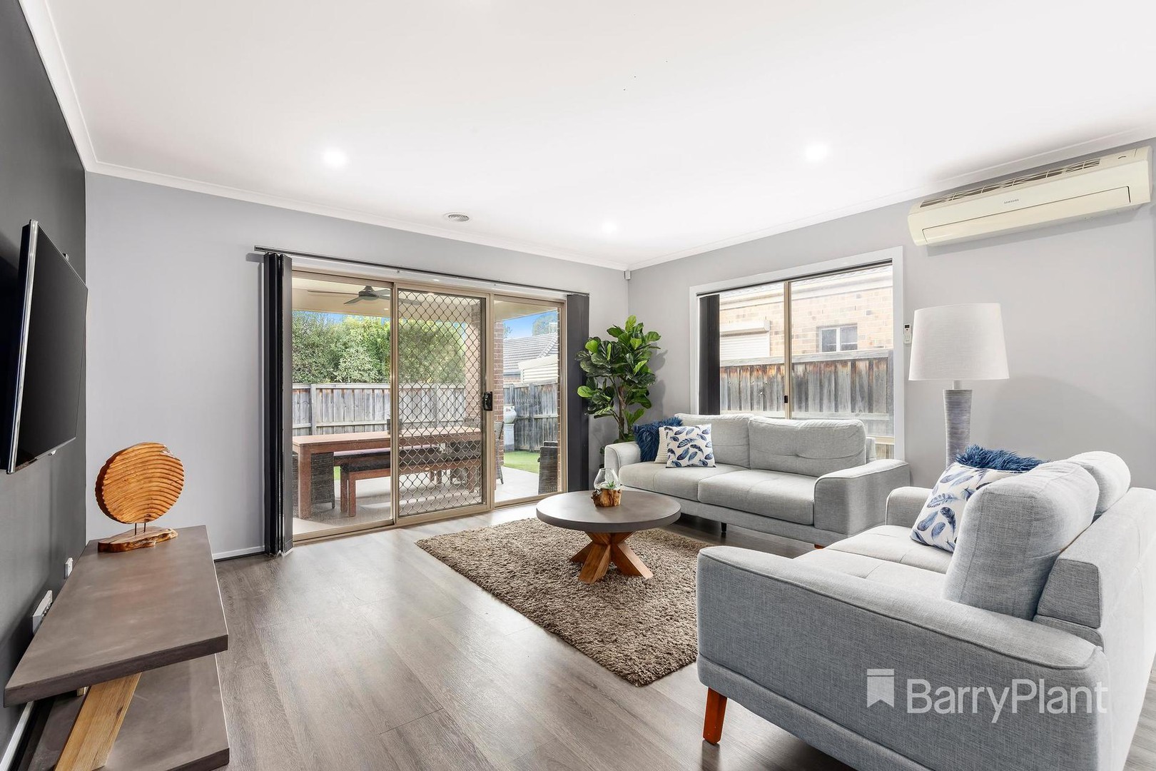 30 Kumara CircuitSouth Morang, VIC 3752, South Morang - Thumbnail 4