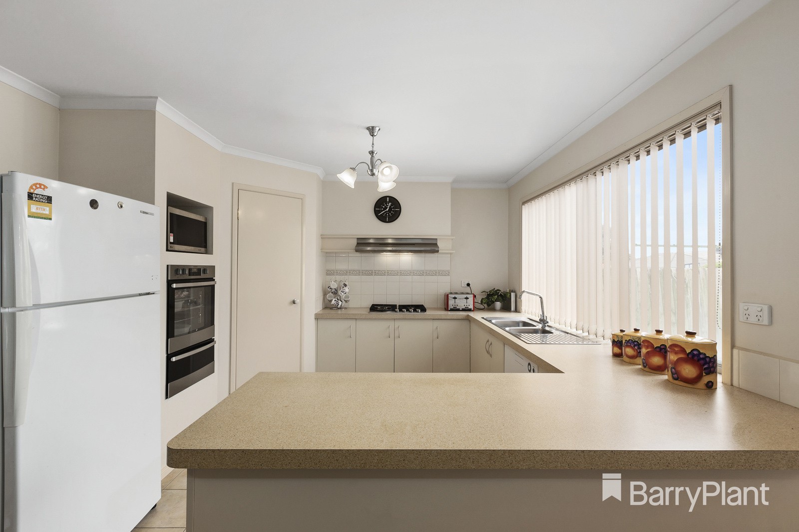 67 Herriotts BoulevardGlen Waverley, VIC 3150, Glen Waverley - Thumbnail 4