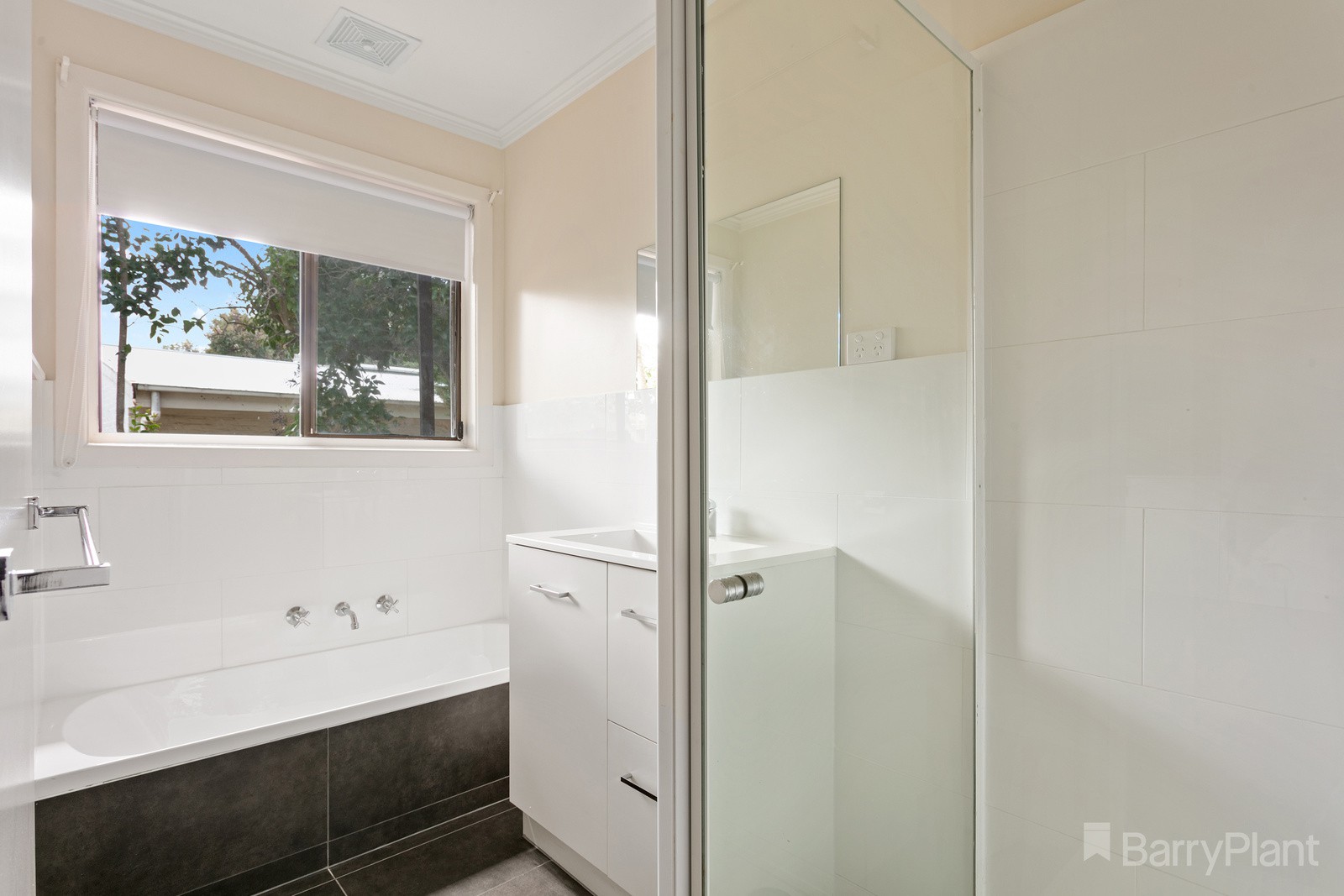 2 Thomas Street, California Gully, VIC 3556 - Thumbnail 2 - 22/09/2021