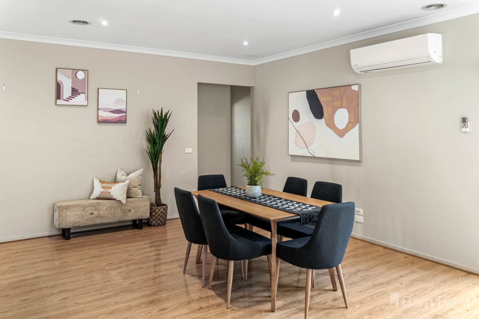 32 Macquarie CircuitPakenham, VIC 3810, Pakenham - Thumbnail 4