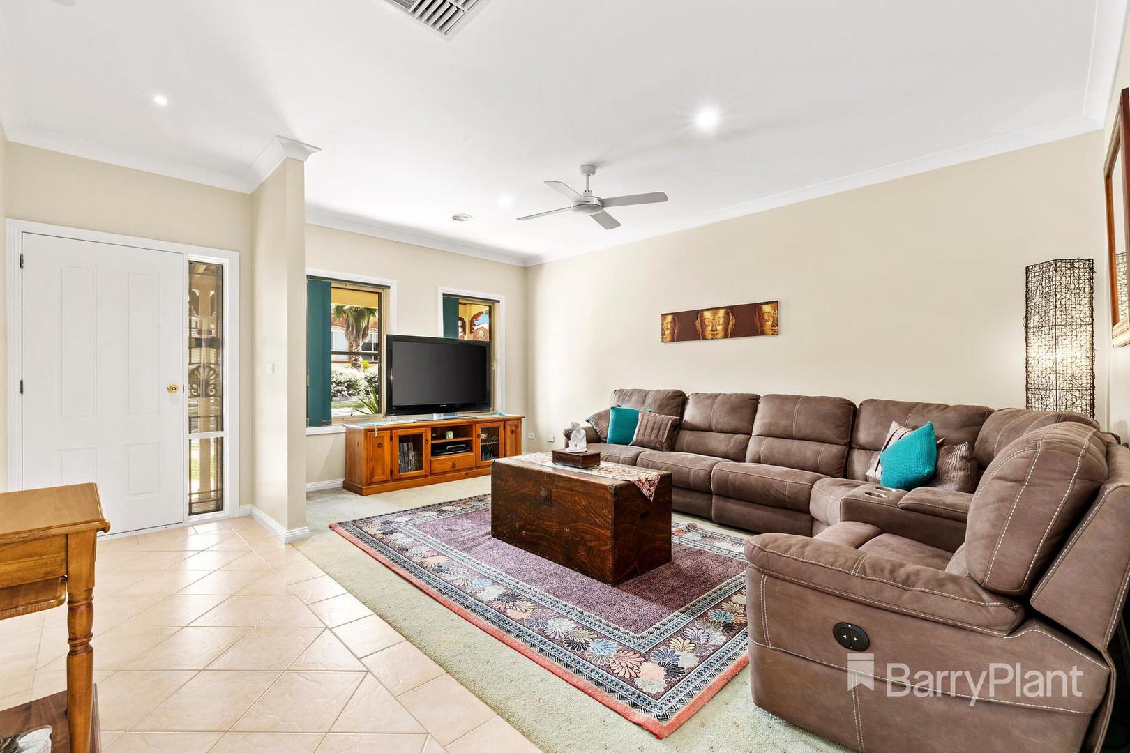 47 Capri CloseSouth Morang, VIC 3752, South Morang - Thumbnail 4