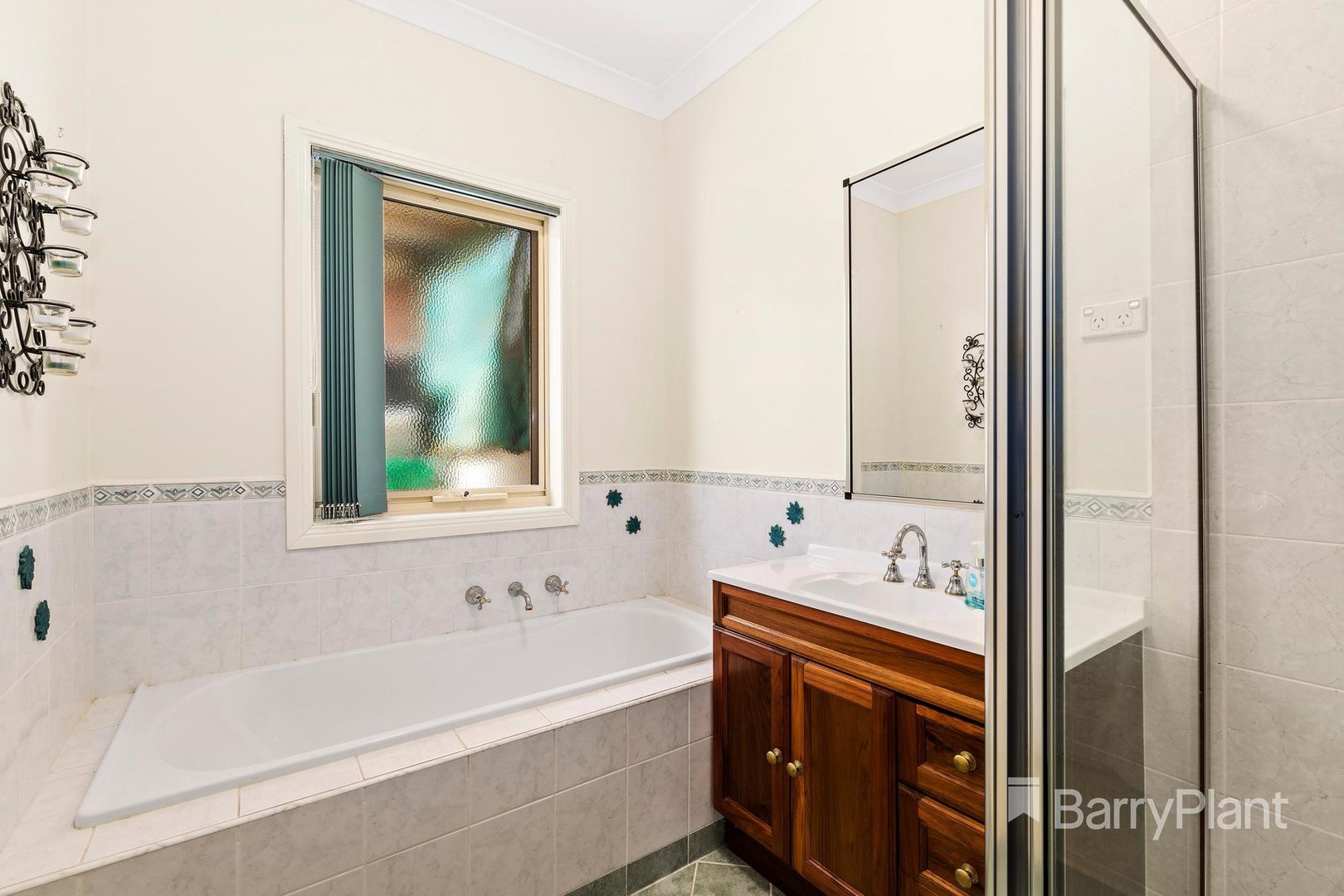 47 Capri CloseSouth Morang, VIC 3752, South Morang - Thumbnail 6