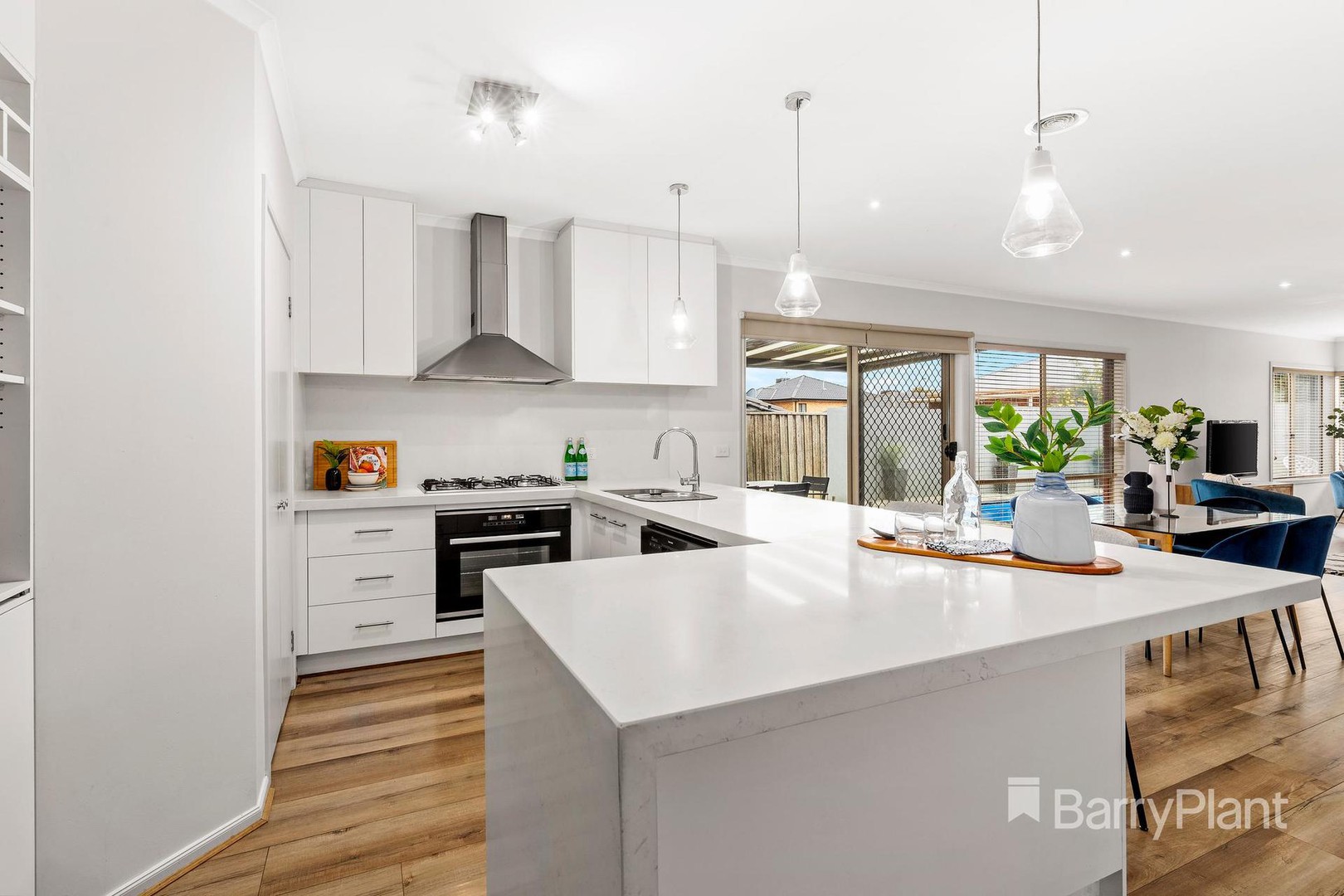 17 Outcrop CrescentSouth Morang, VIC 3752, South Morang - Thumbnail 2