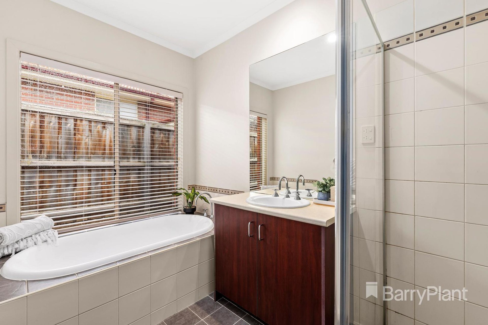 17 Outcrop CrescentSouth Morang, VIC 3752, South Morang - Thumbnail 7