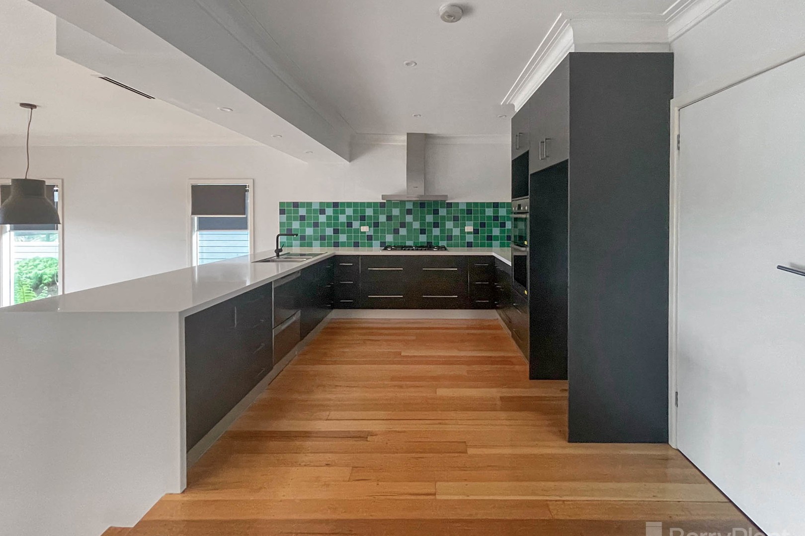 6 Woodley Street, Narre Warren, VIC 3805 - Thumbnail 1 - 23/09/2021