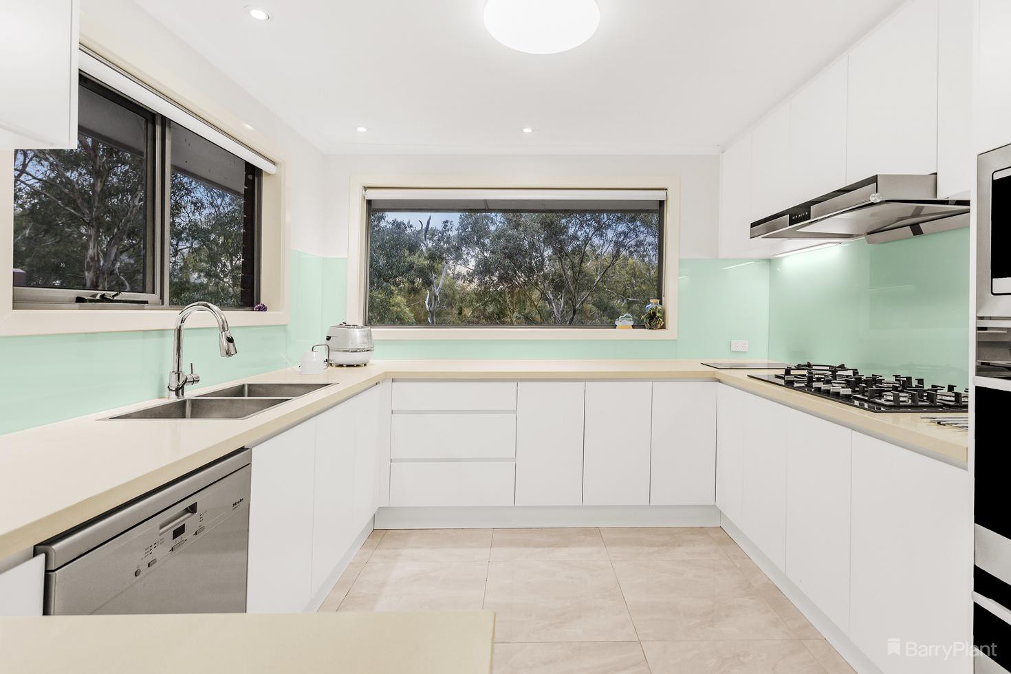 188 Scenic Crescent, Eltham North, VIC 3095, Eltham North - Thumbnail 4