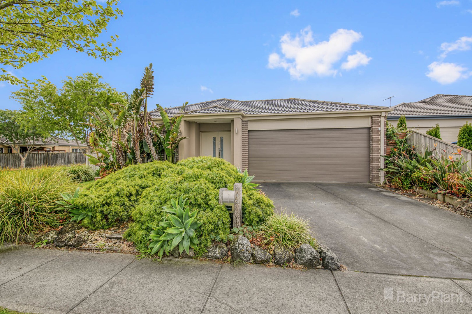 112 Skyline Way, Berwick, VIC 3806 - Thumbnail 1 - 23/09/2021
