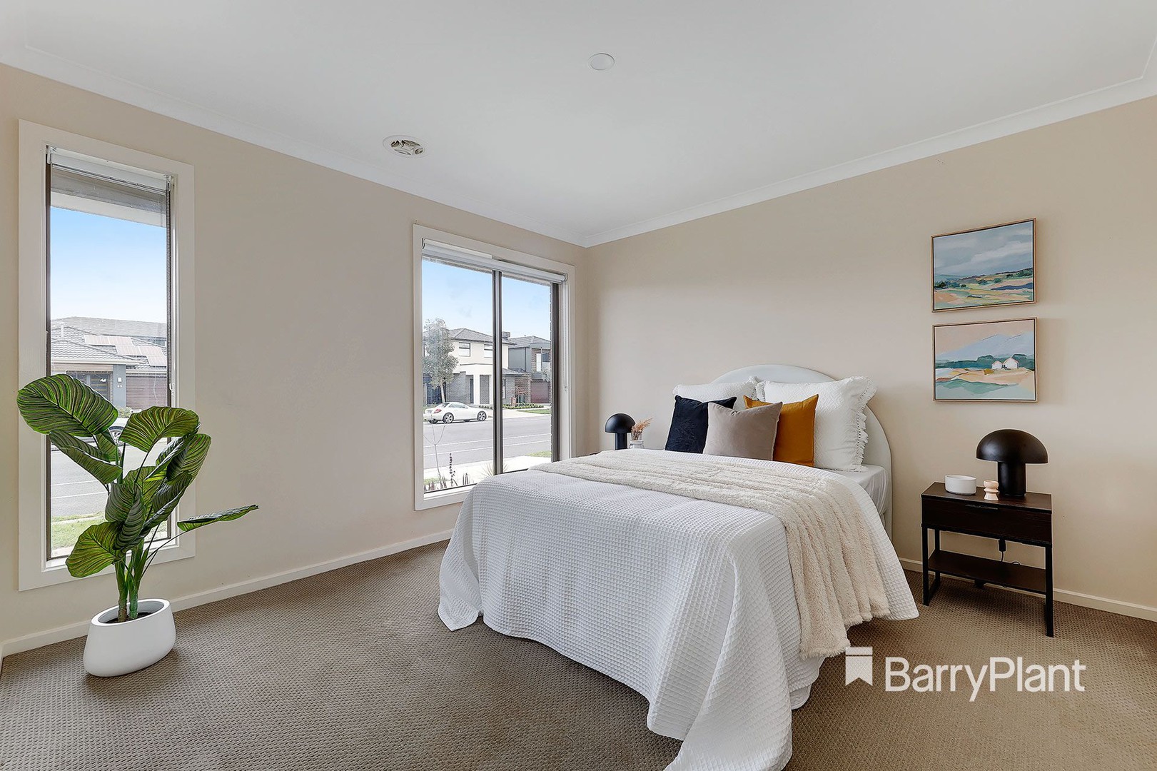 92 Lemonwood DriveGreenvale, VIC 3059, Greenvale - Thumbnail 2