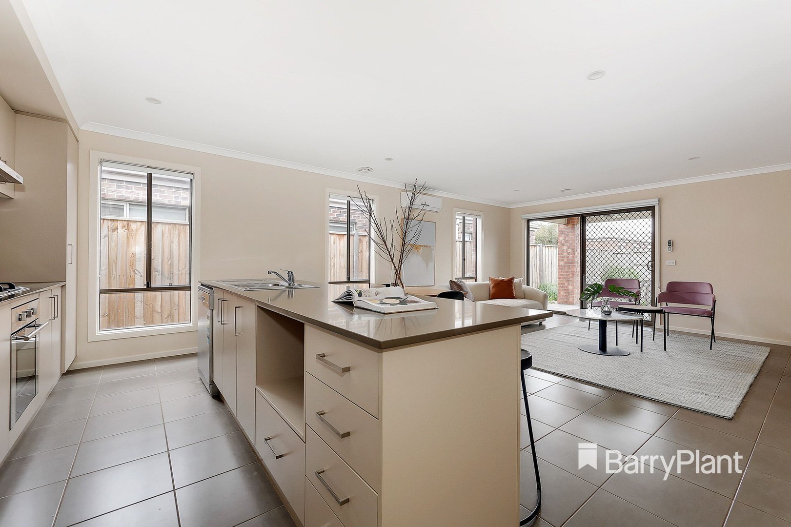 92 Lemonwood DriveGreenvale, VIC 3059, Greenvale - Thumbnail 5