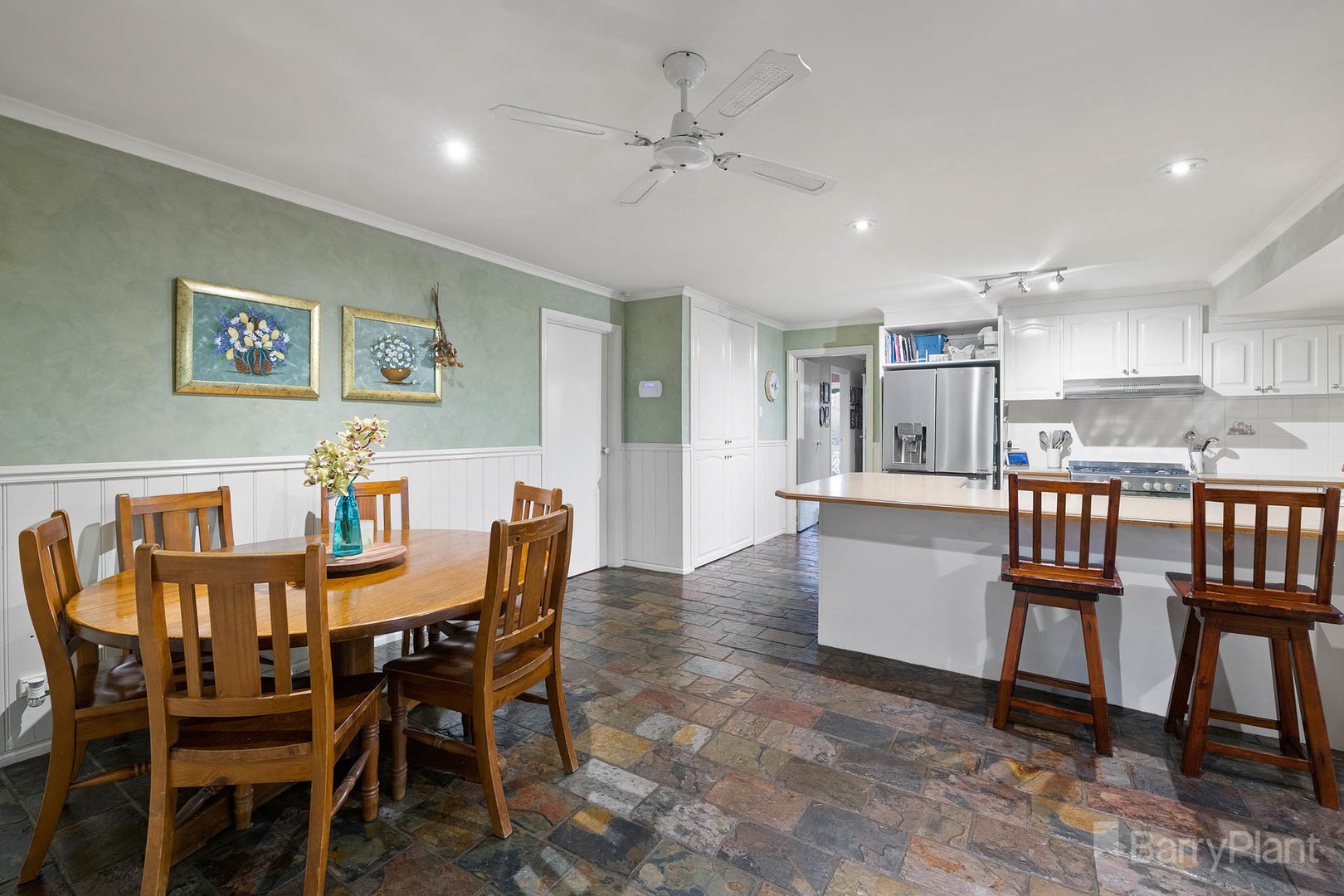 8 Andrew CourtPakenham, VIC 3810, Pakenham - Thumbnail 5