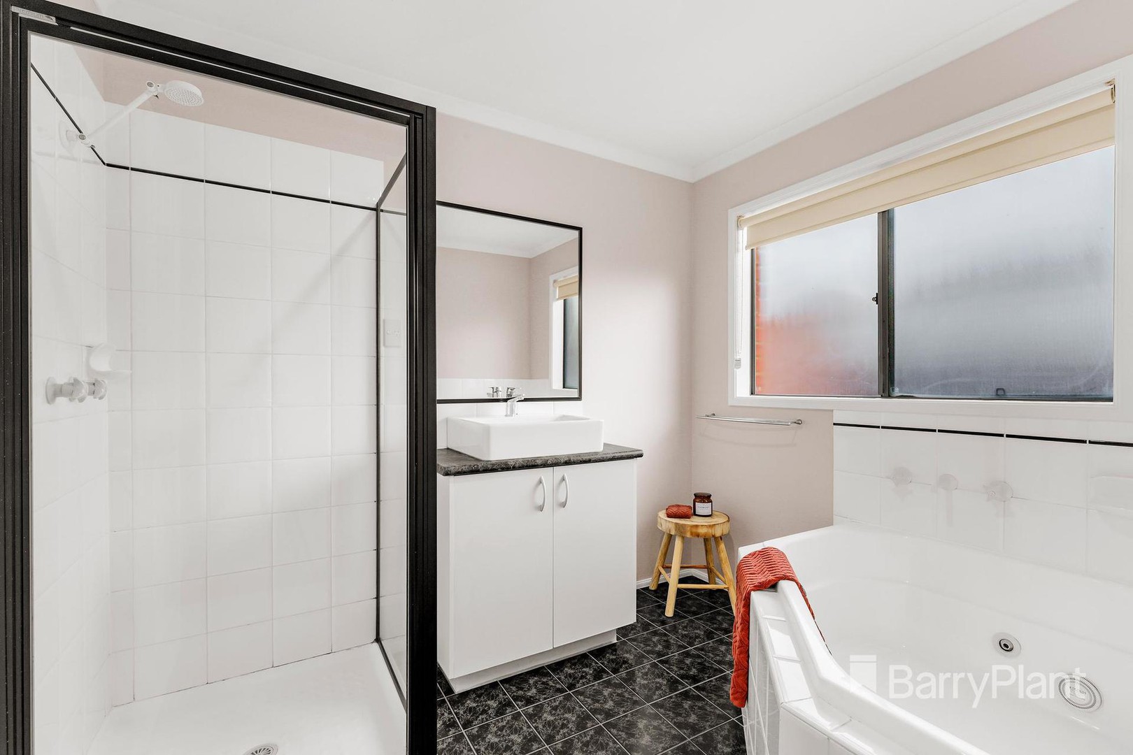 11 Rolain AvenueSouth Morang, VIC 3752, South Morang - Thumbnail 7