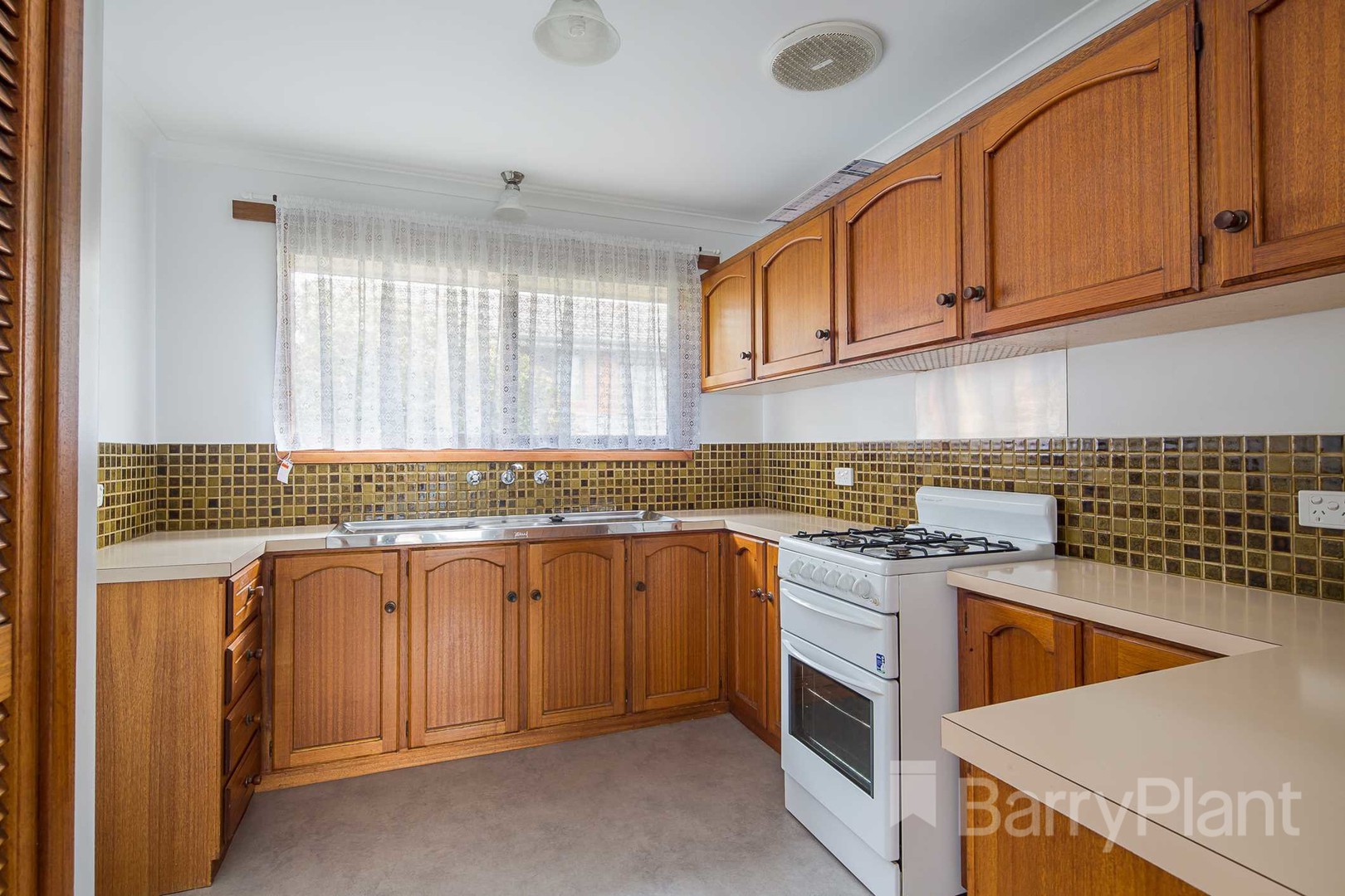 13 The Grange, Soldiers Hill, VIC 3350 - Thumbnail 1 - 28/09/2021