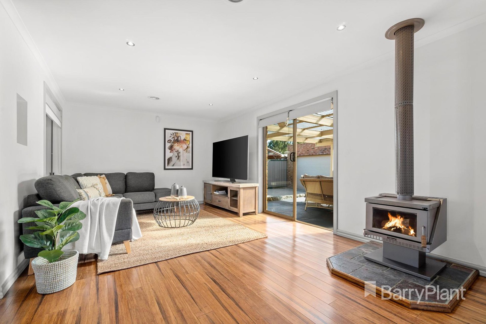 68 Heritage DriveMill Park, VIC 3082, Mill Park - Thumbnail 2