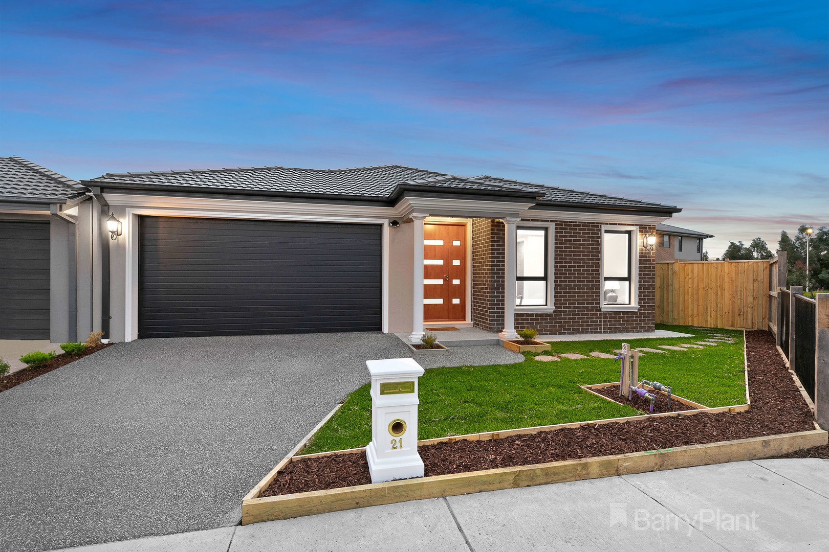 21 Rowling Drive, Officer, VIC 3809 - Thumbnail 2 - 28/09/2021