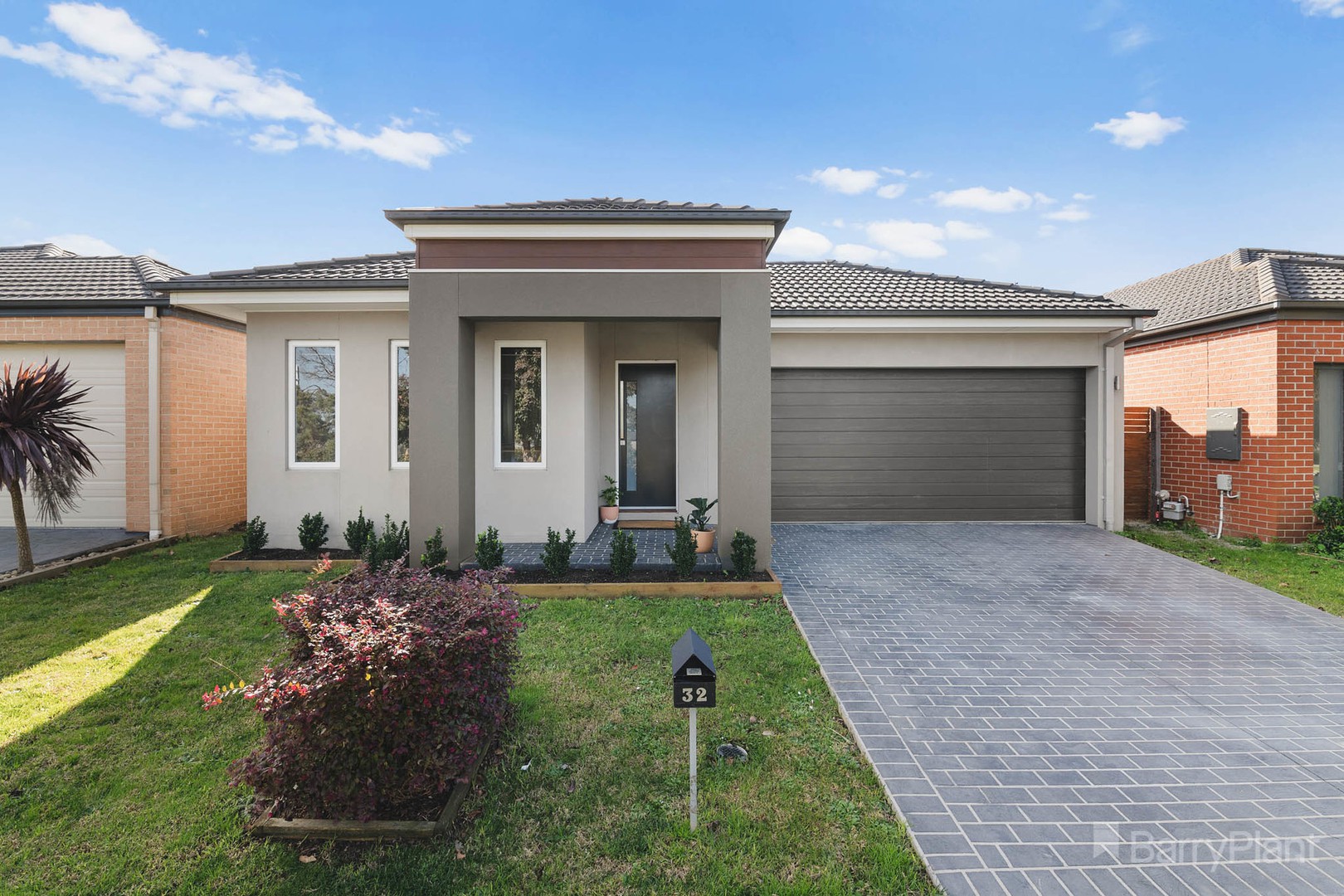 32 Georgetown Way, Officer, VIC 3809 - Thumbnail 2 - 28/09/2021