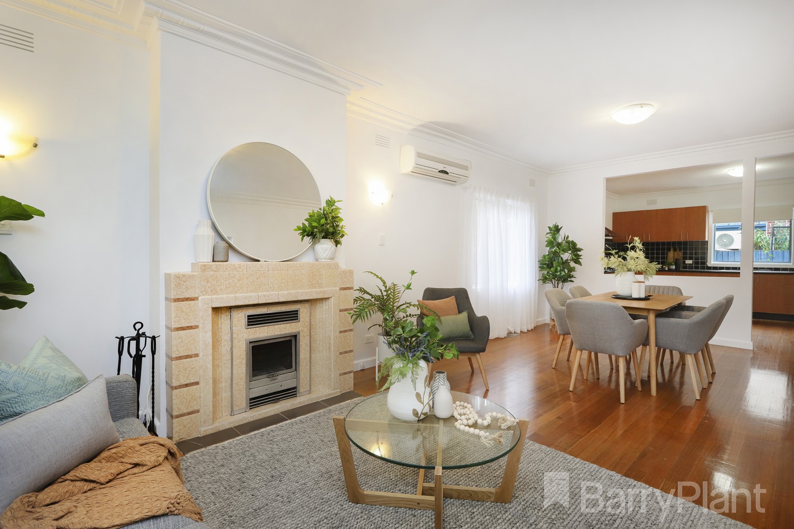61 Cornwall Road, Sunshine, VIC 3020 - Thumbnail 2 - 28/09/2021