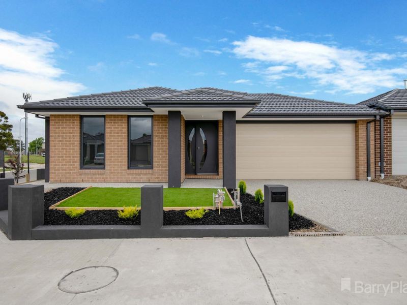 45 Hunt Way, Pakenham, VIC 3810 - Thumbnail 1 - 28/09/2021