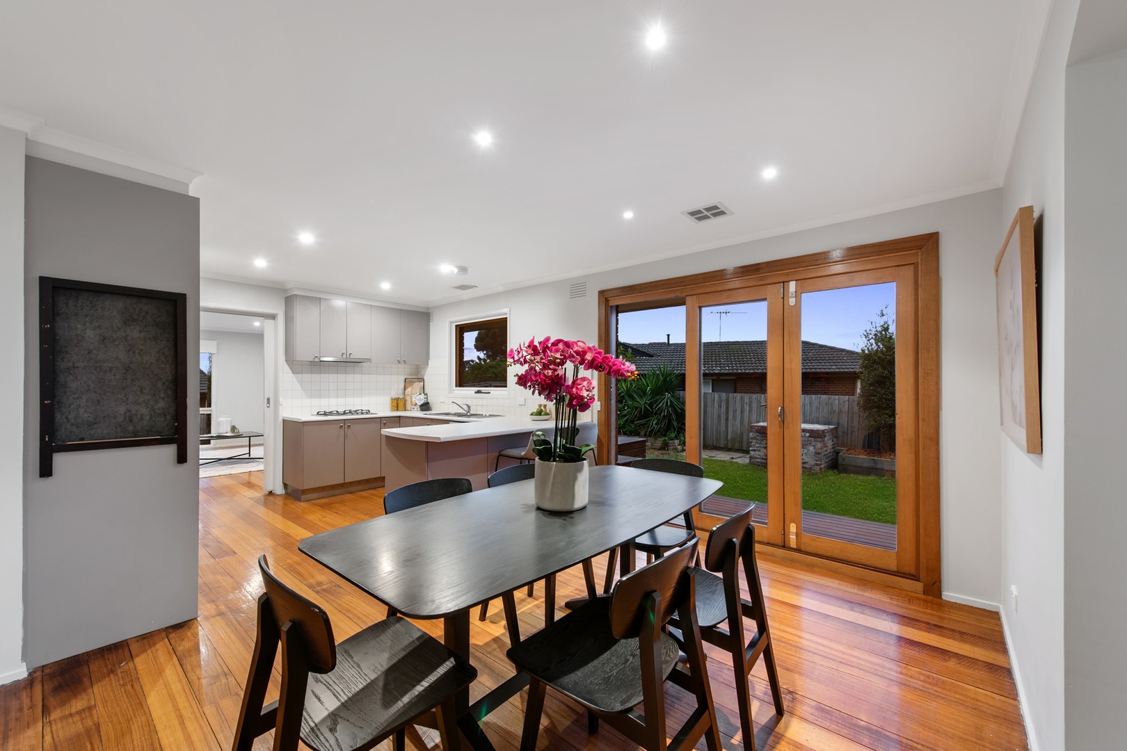 6 Sherbrooke CrescentTaylors Lakes, VIC 3038, Taylors Lakes - Thumbnail 5