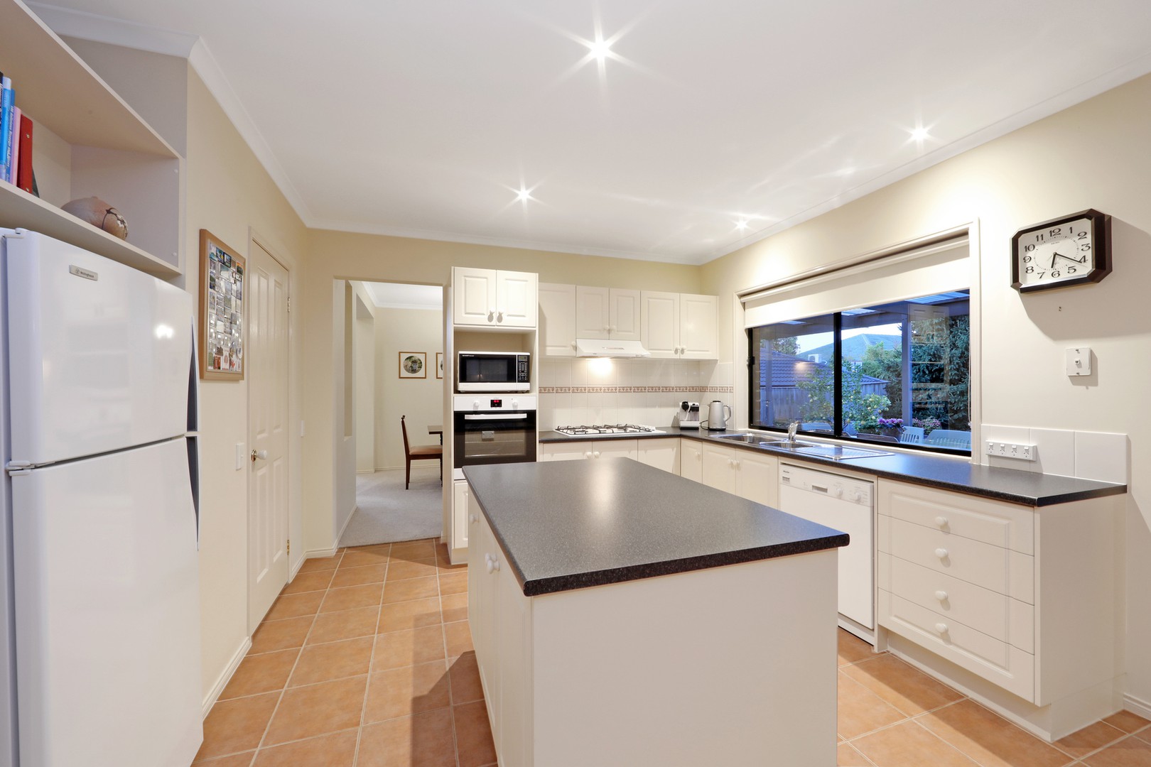 6 Conifer CourtLysterfield, VIC 3156, Lysterfield - Thumbnail 4