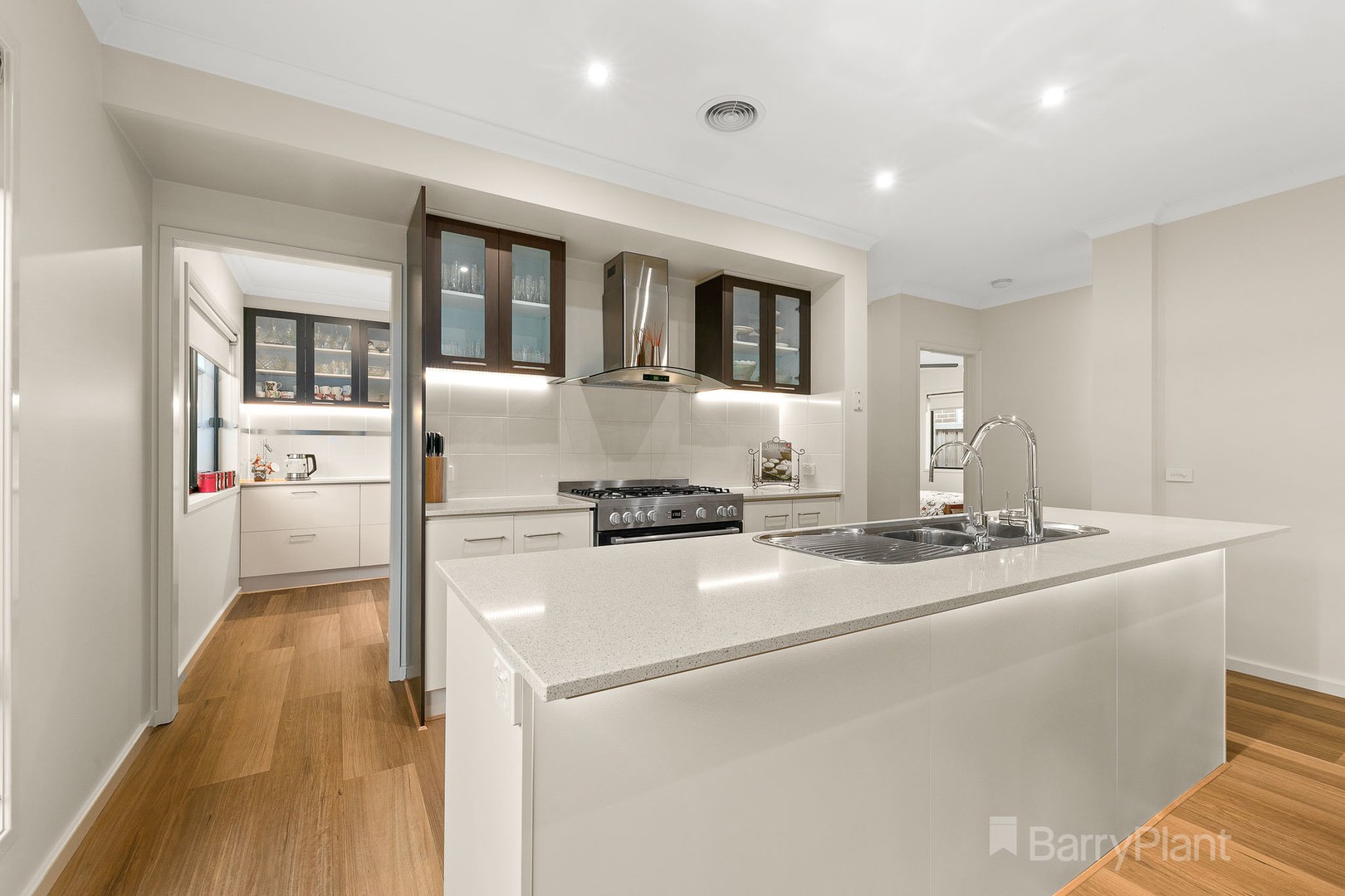 16 Markbeech CrescentOfficer, VIC 3809, Officer - Thumbnail 2