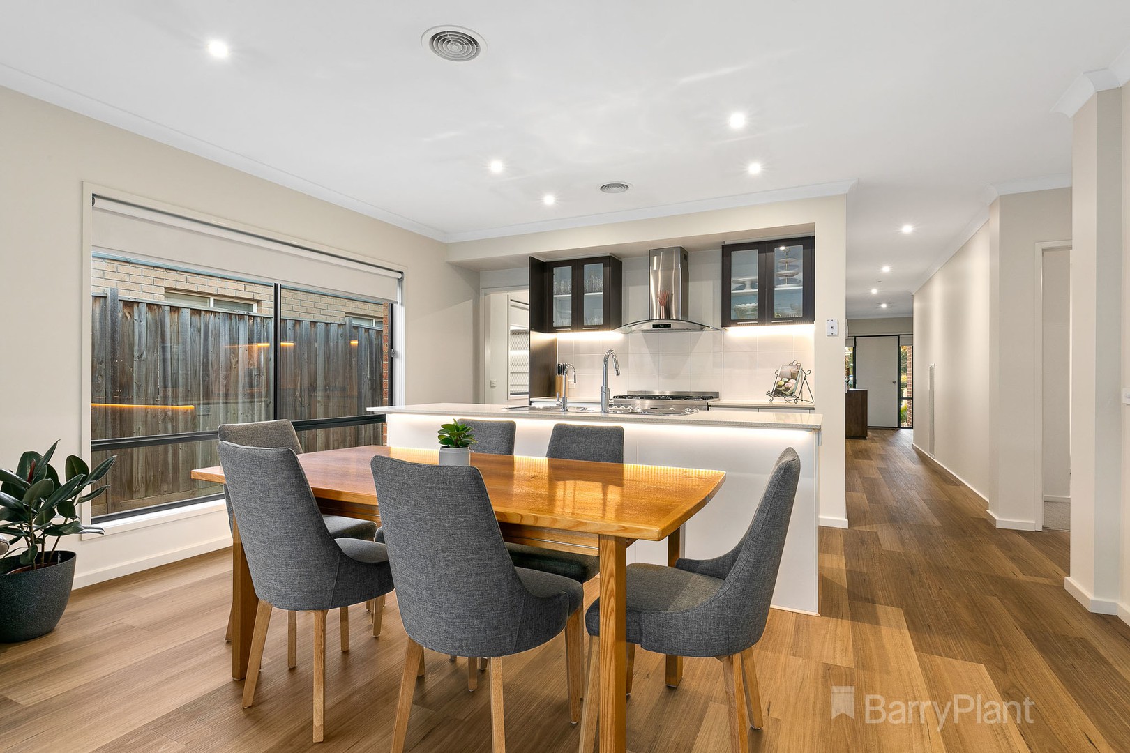 16 Markbeech CrescentOfficer, VIC 3809, Officer - Thumbnail 5