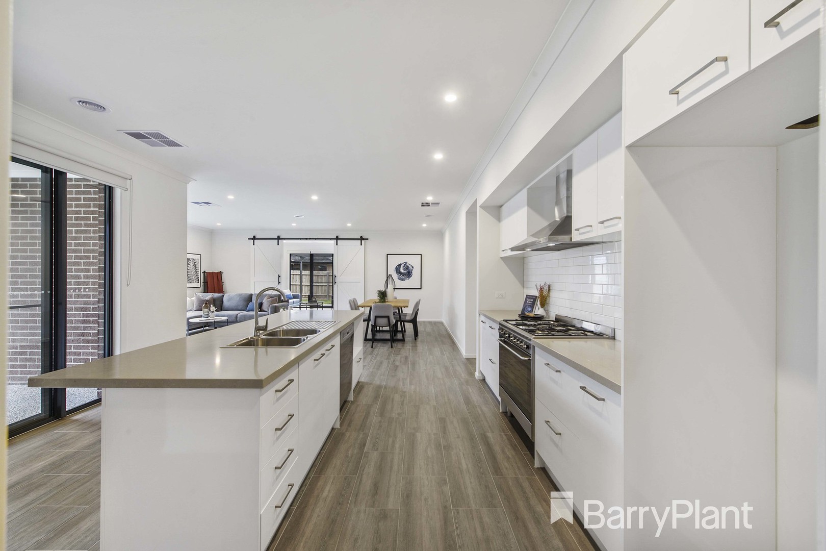 13 Tulipwood AvenueAintree, VIC 3336, Aintree - Thumbnail 2