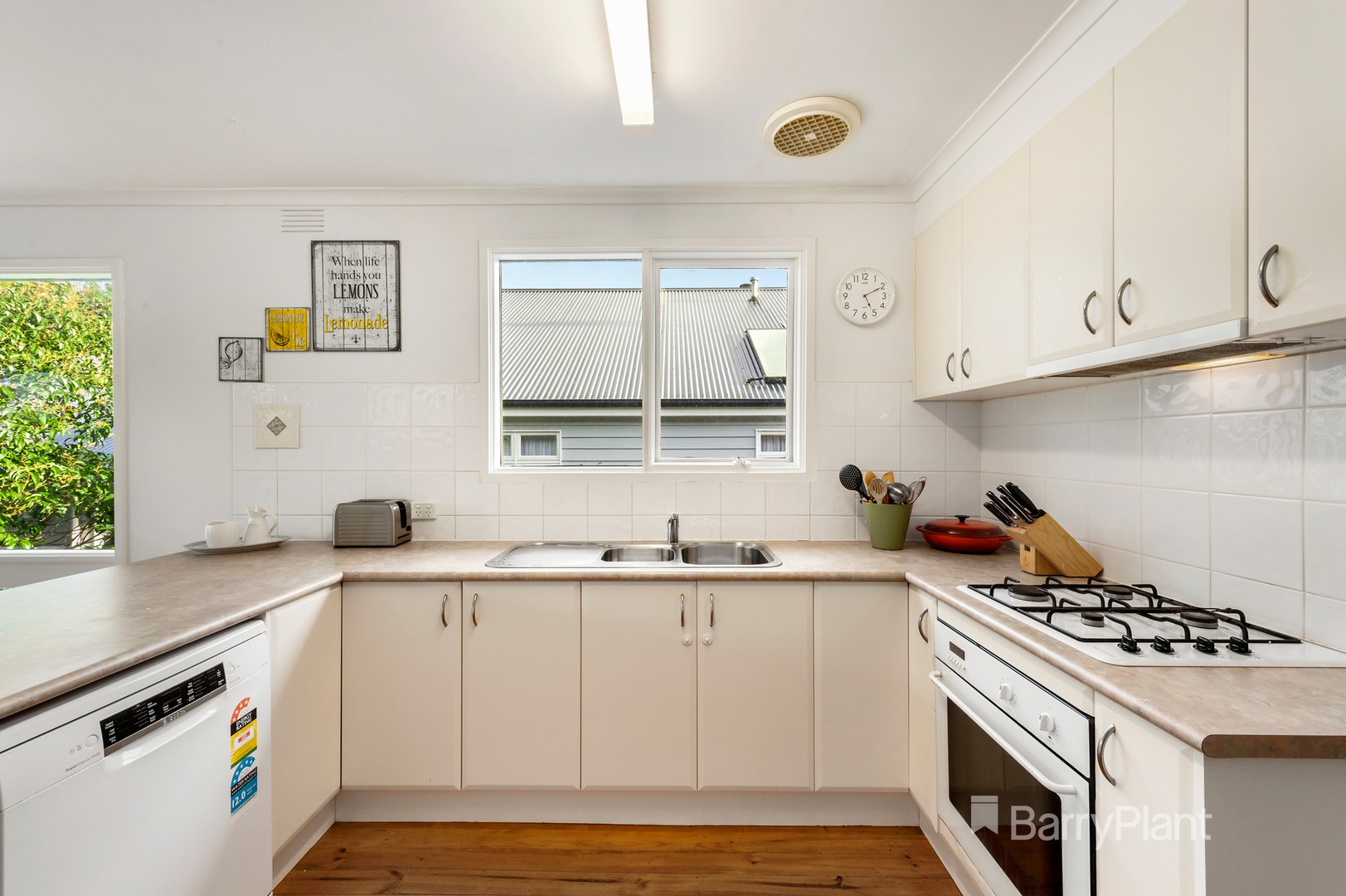5 Scott Street, Mitcham, VIC 3132, Mitcham - Thumbnail 6