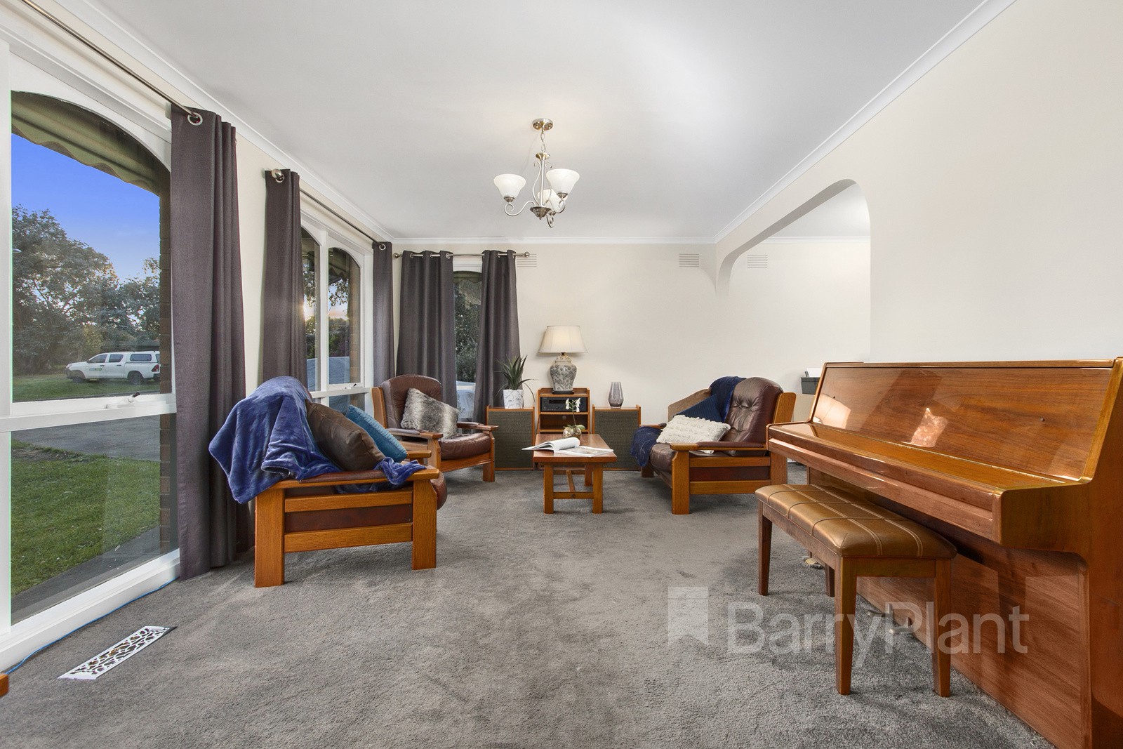 15 Coachmans Square, Wantirna, VIC 3152 - Thumbnail 2 - 29/09/2021