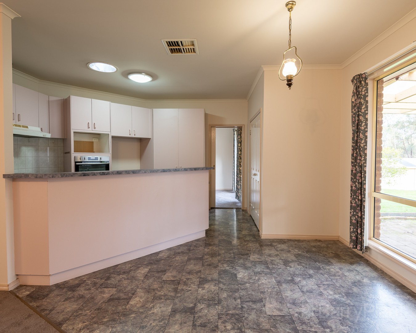 4 Roycroft Court, Kangaroo Flat, VIC 3555 - Thumbnail 1 - 30/09/2021