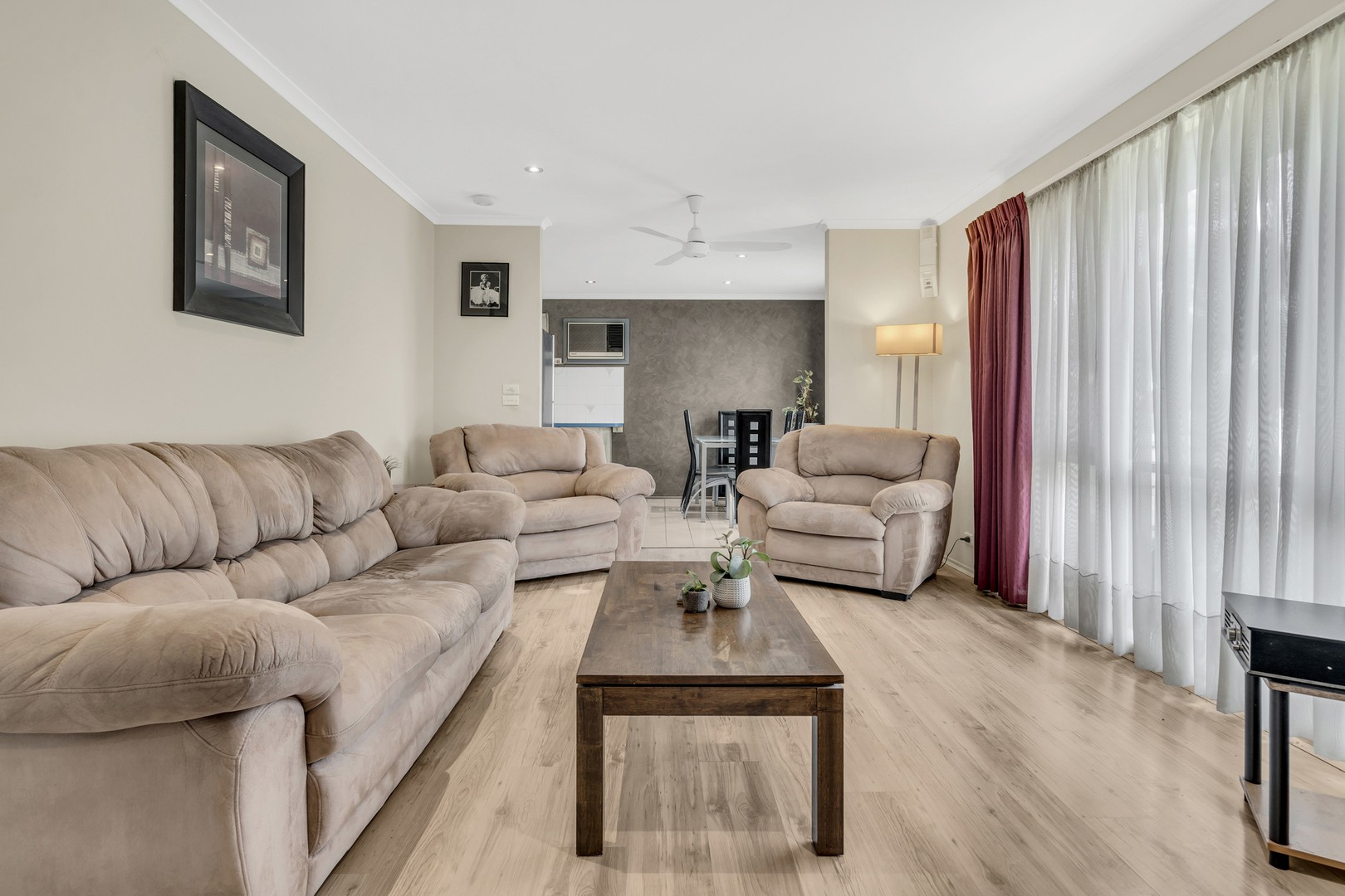59 Rokeby CrescentCraigieburn, VIC 3064, Craigieburn - Thumbnail 4