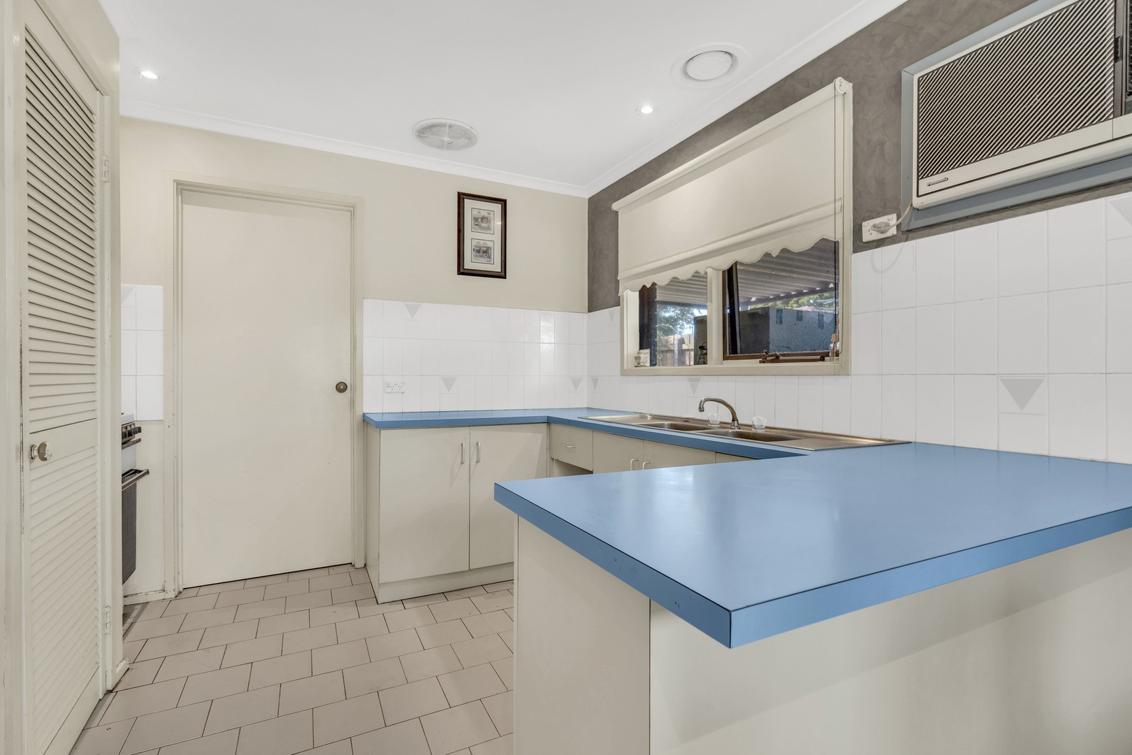 59 Rokeby CrescentCraigieburn, VIC 3064, Craigieburn - Thumbnail 5